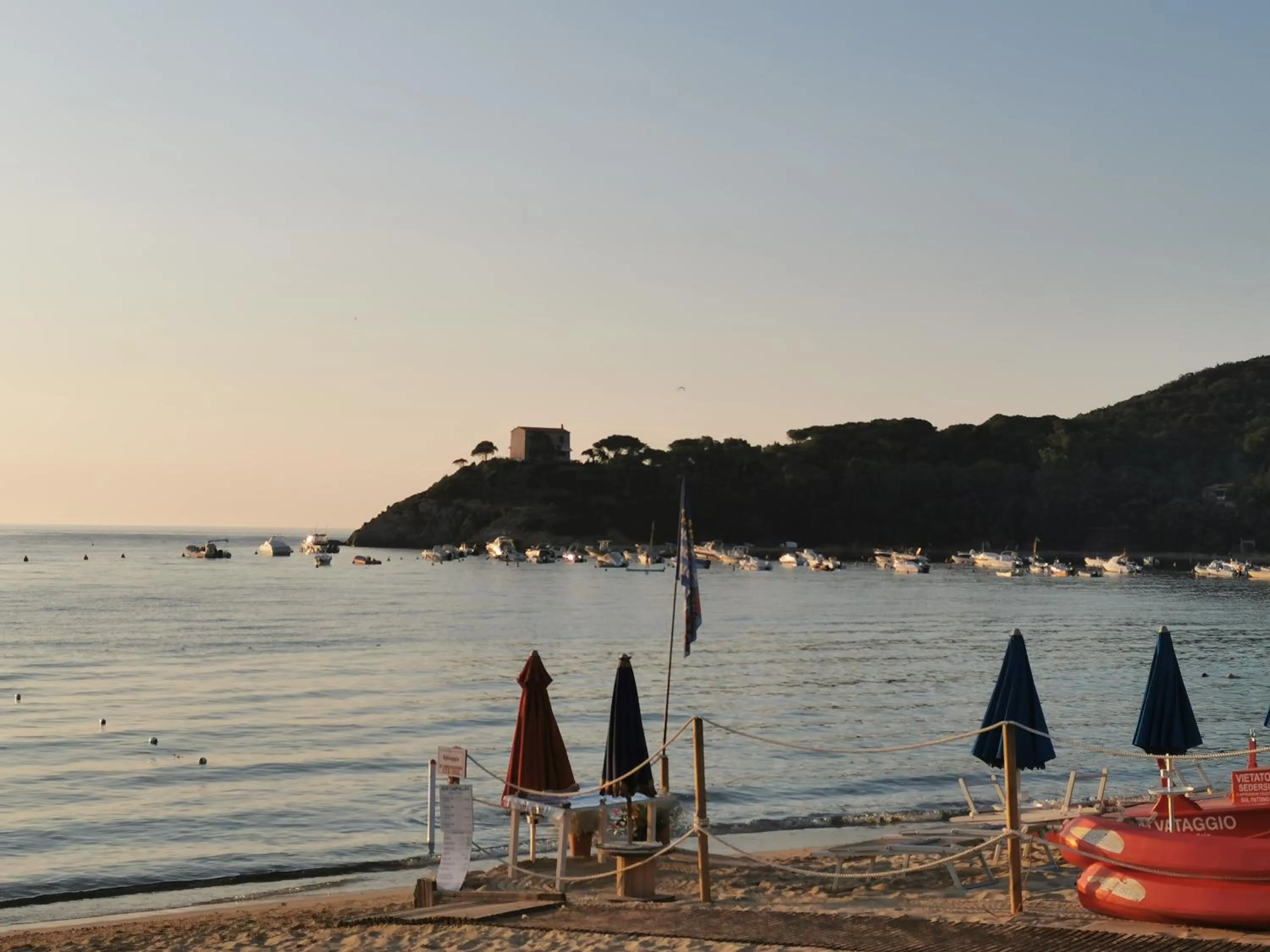 Beach in Hotel Brigantino