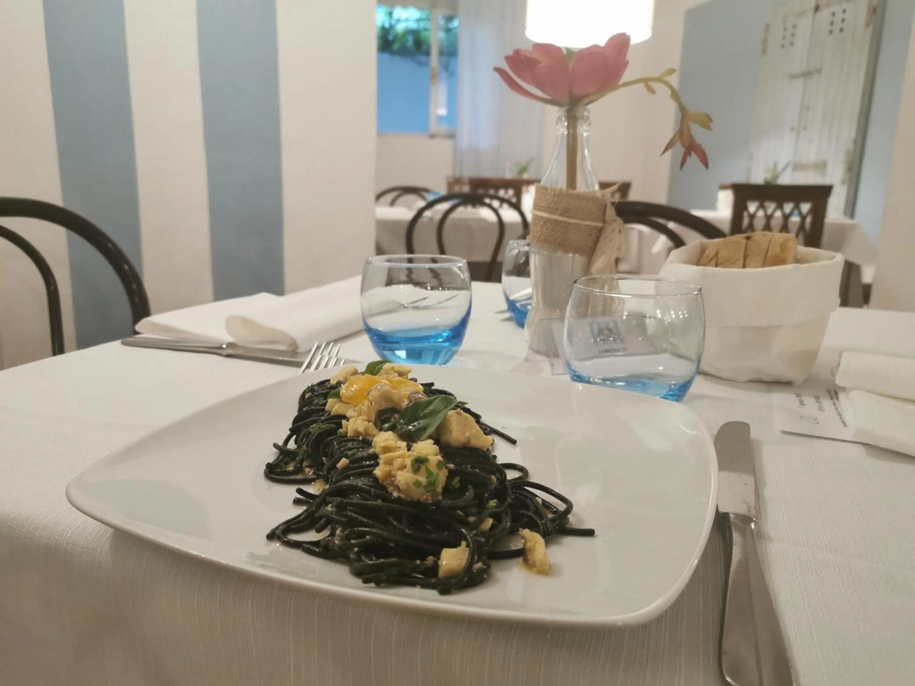 Restaurant/places to eat in Hotel Brigantino