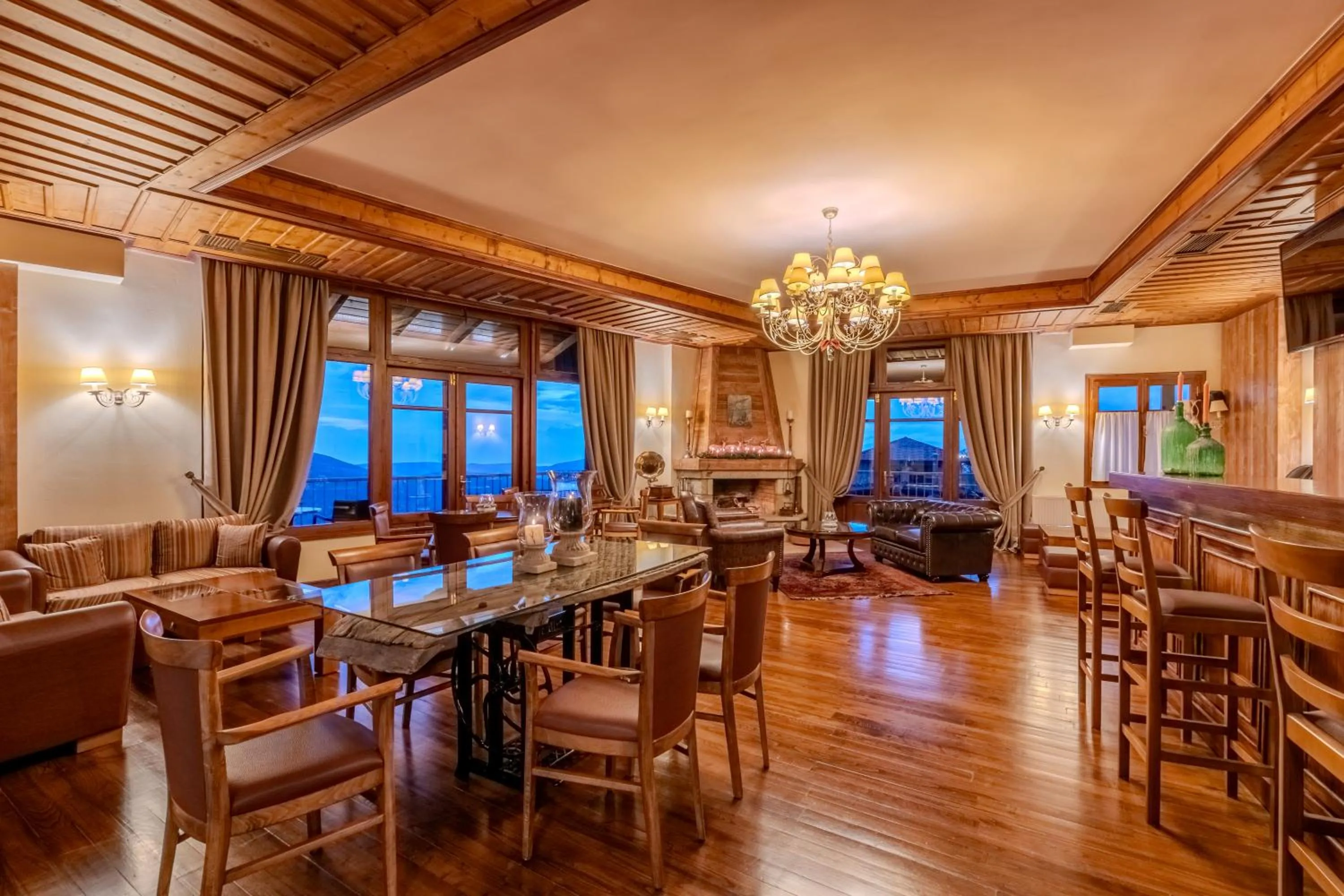 Alpen House Hotel & Suites