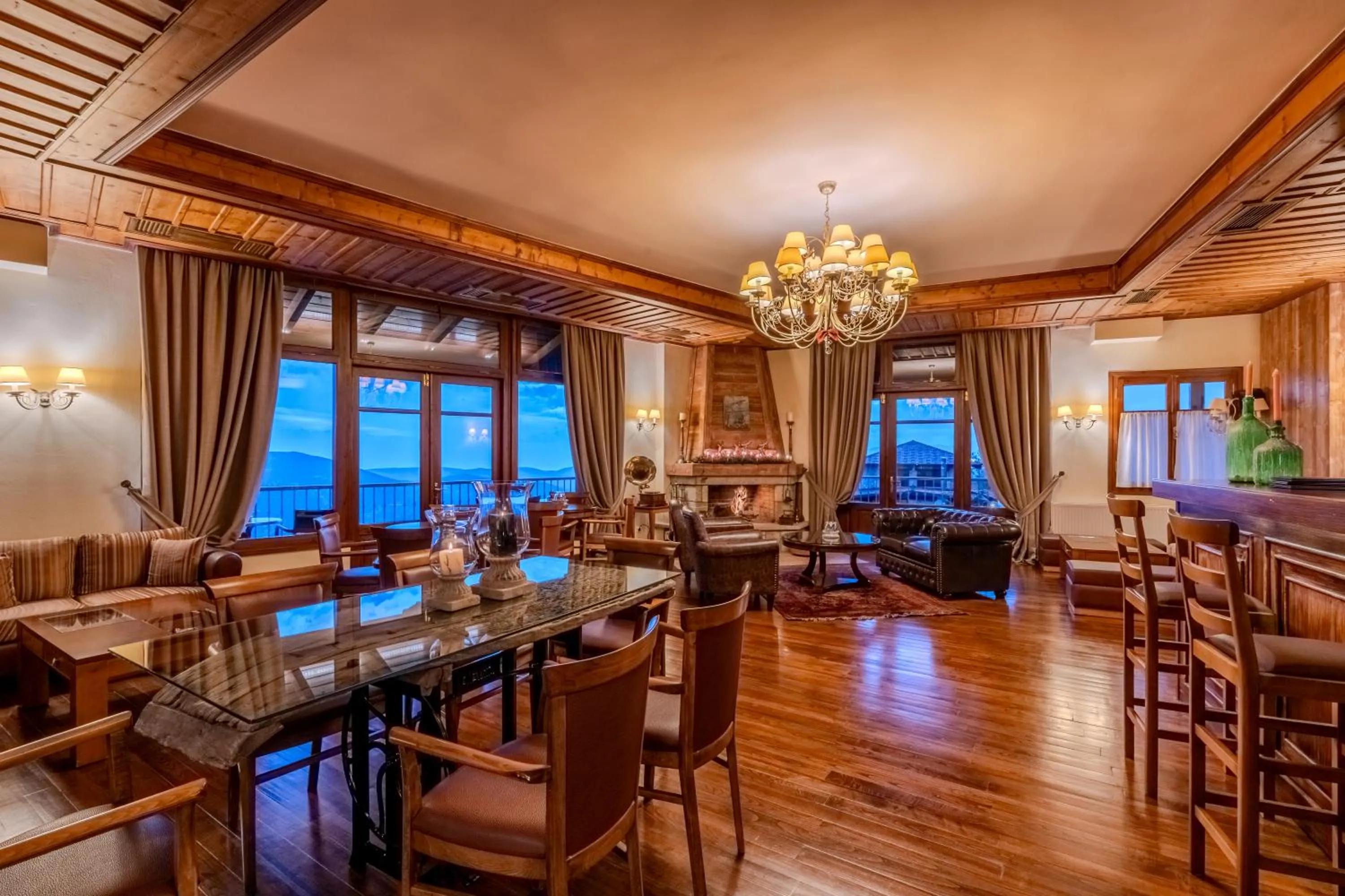 Alpen House Hotel & Suites