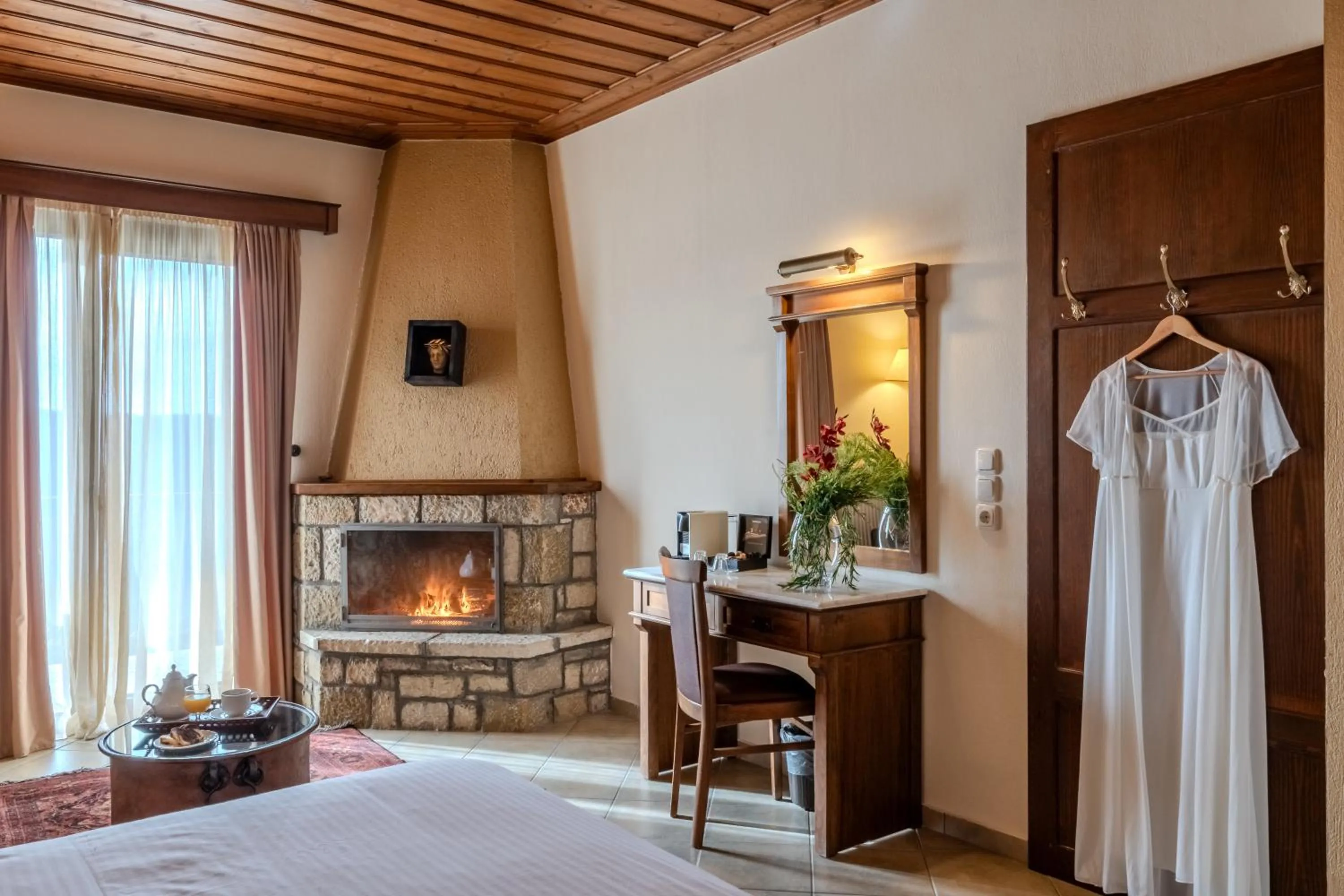 Alpen House Hotel & Suites