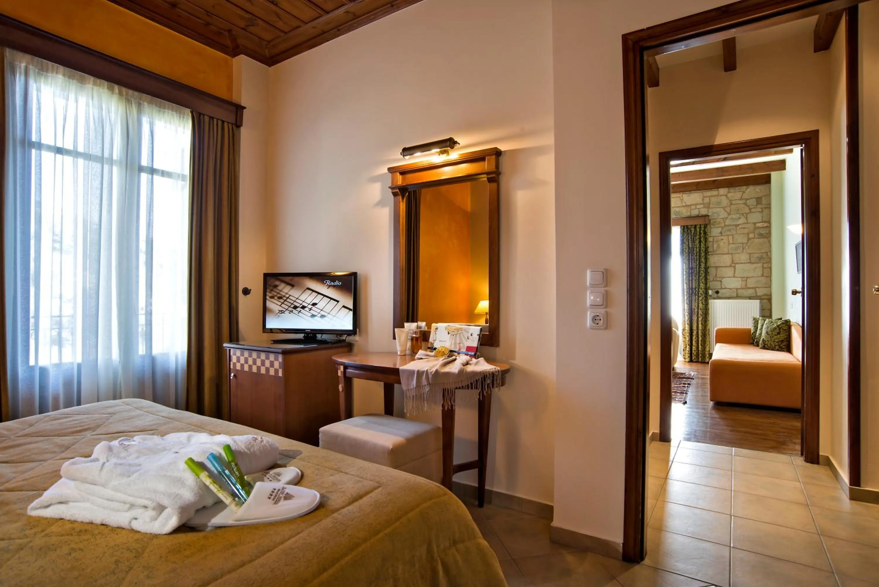 Alpen House Hotel & Suites