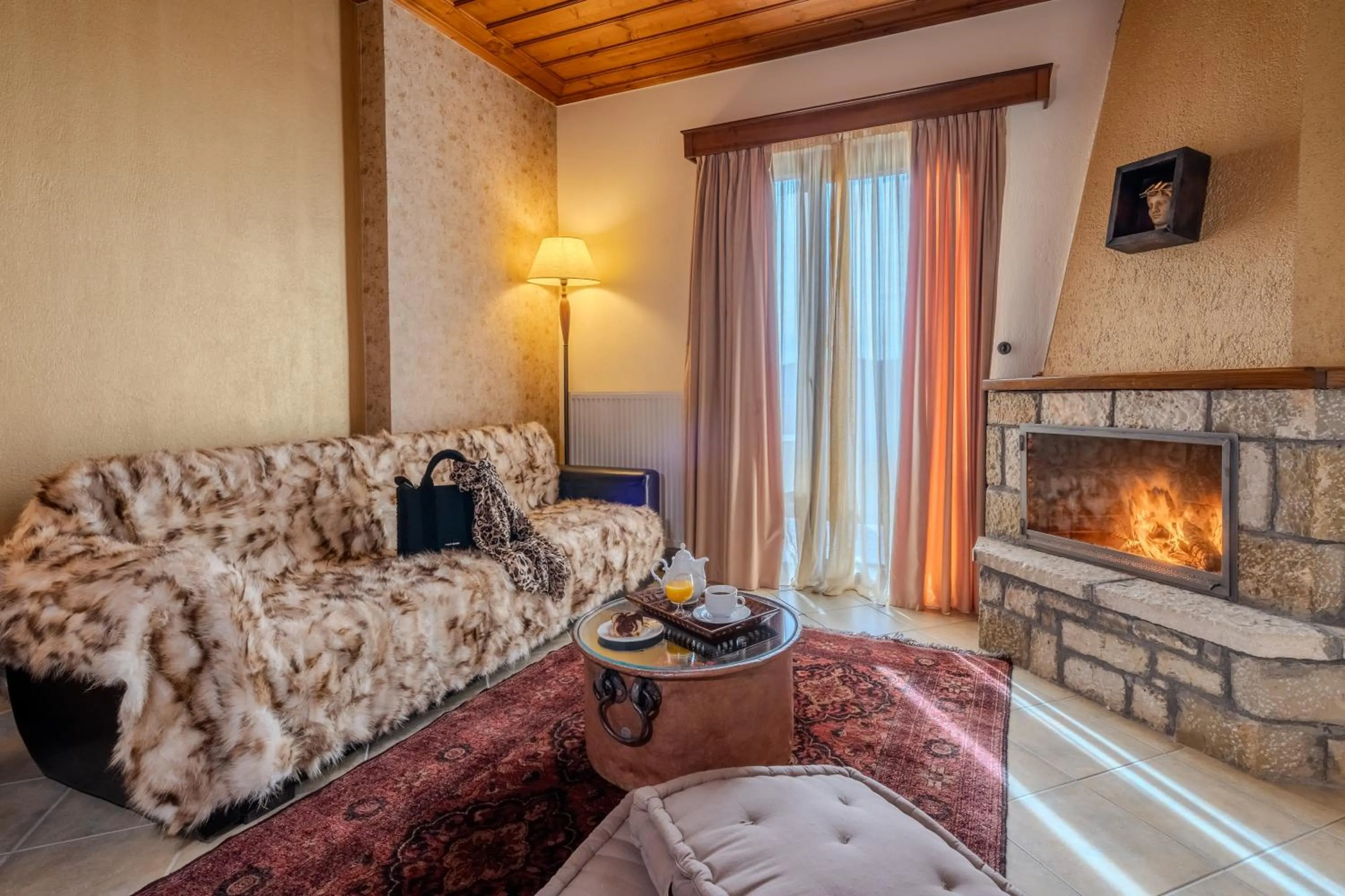 Alpen House Hotel & Suites