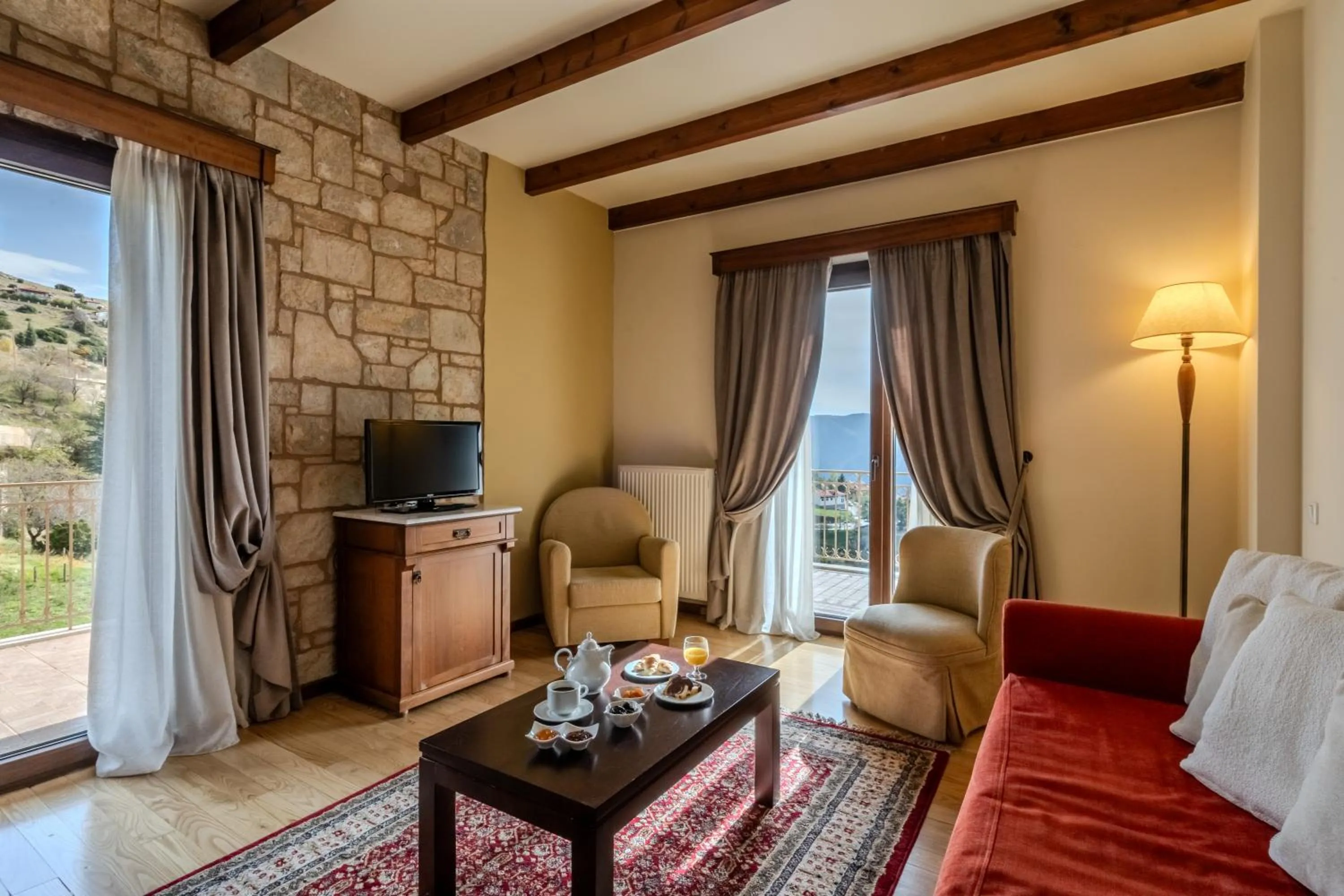 Alpen House Hotel & Suites