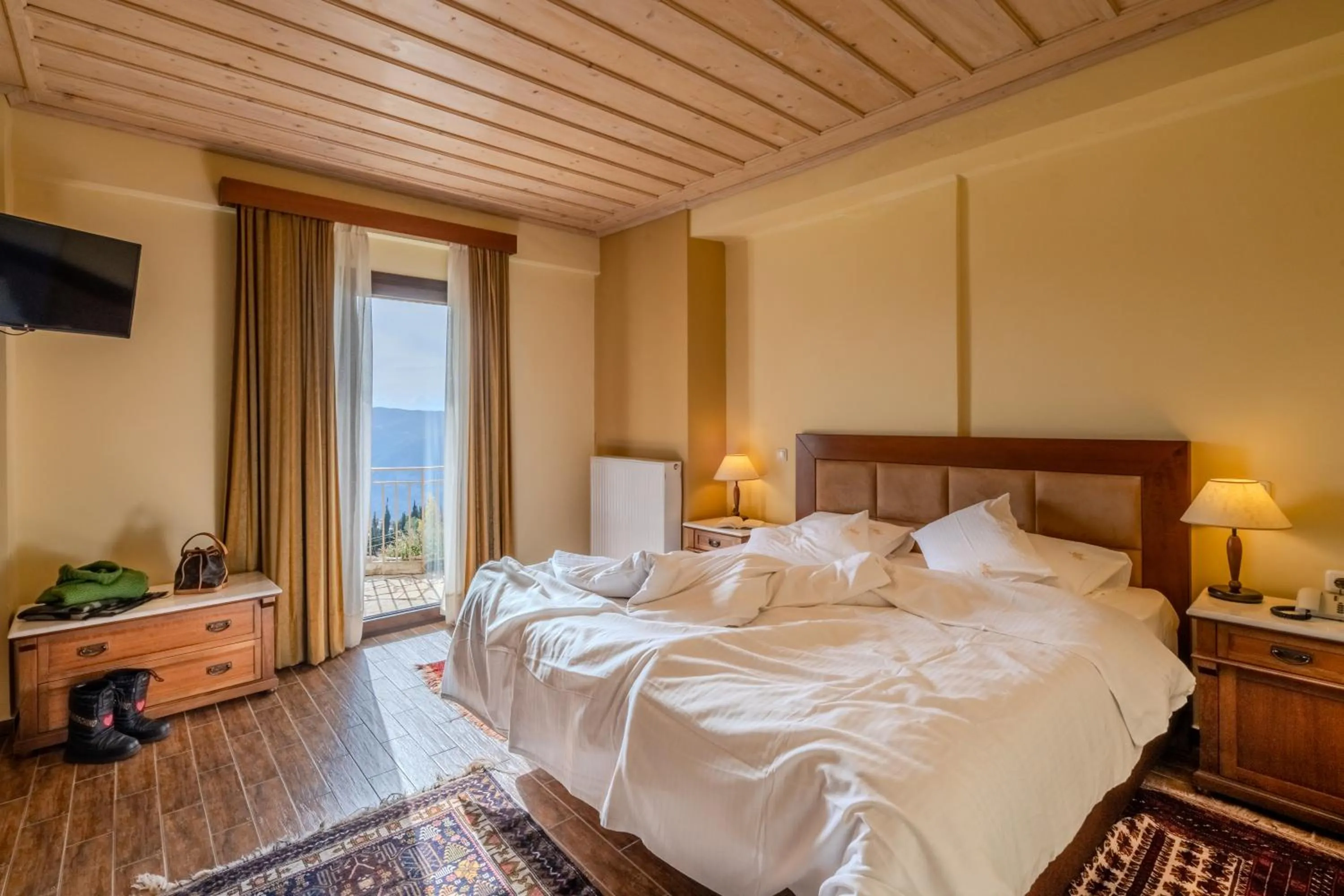 Alpen House Hotel & Suites