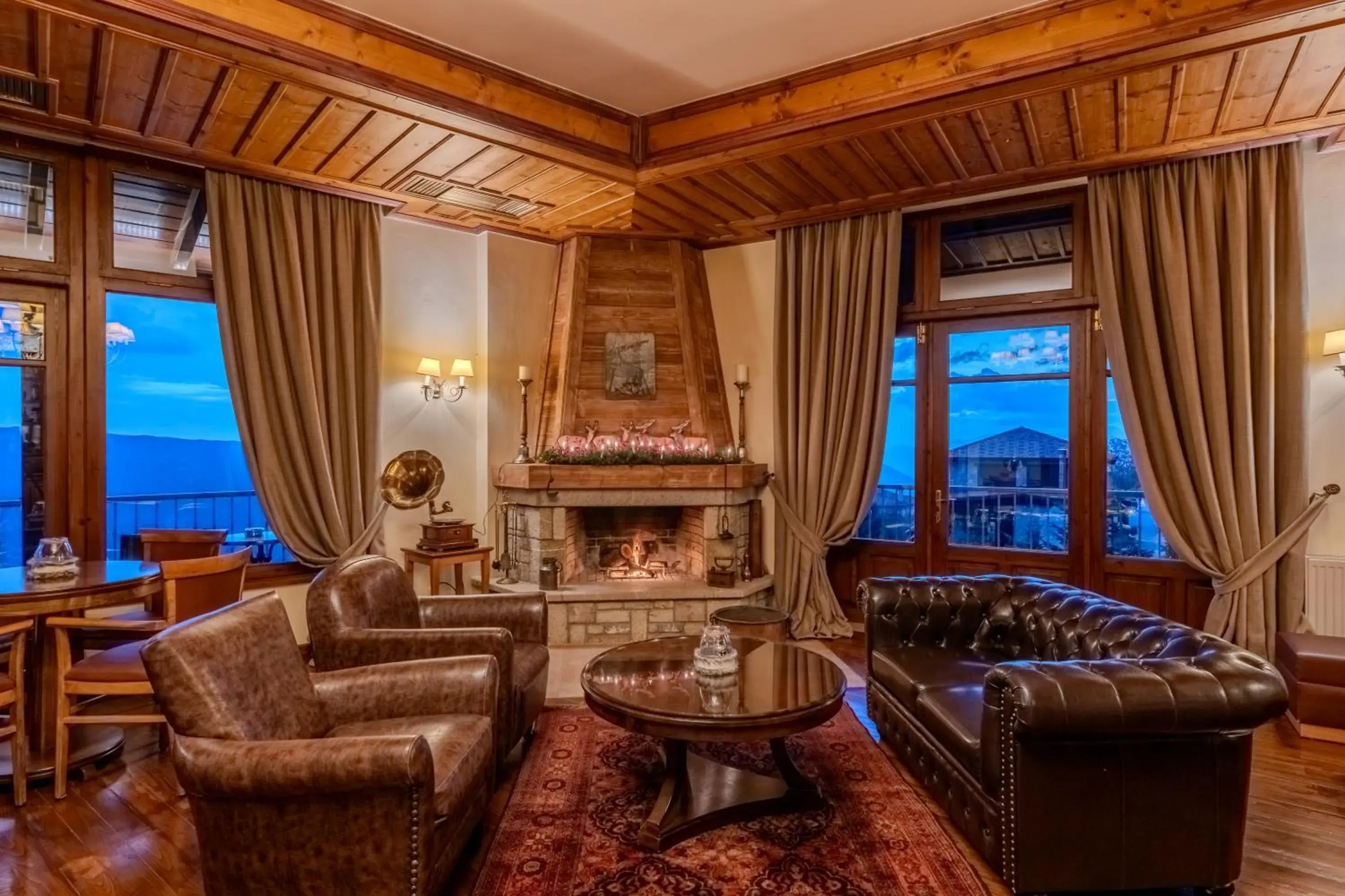 Alpen House Hotel & Suites Alpen House Hotel & Suites