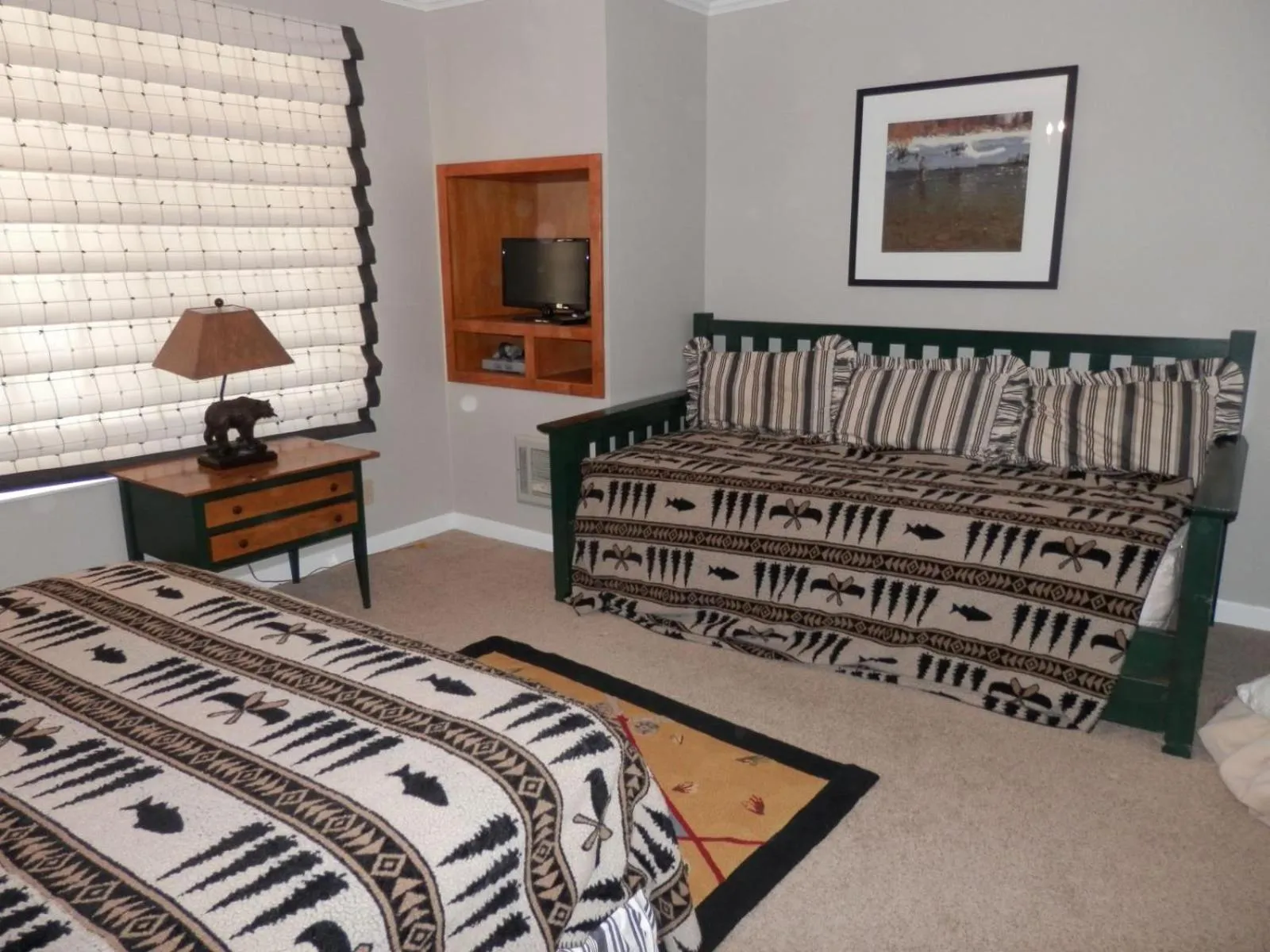 Property building, Bed in Rr-interlaken 05