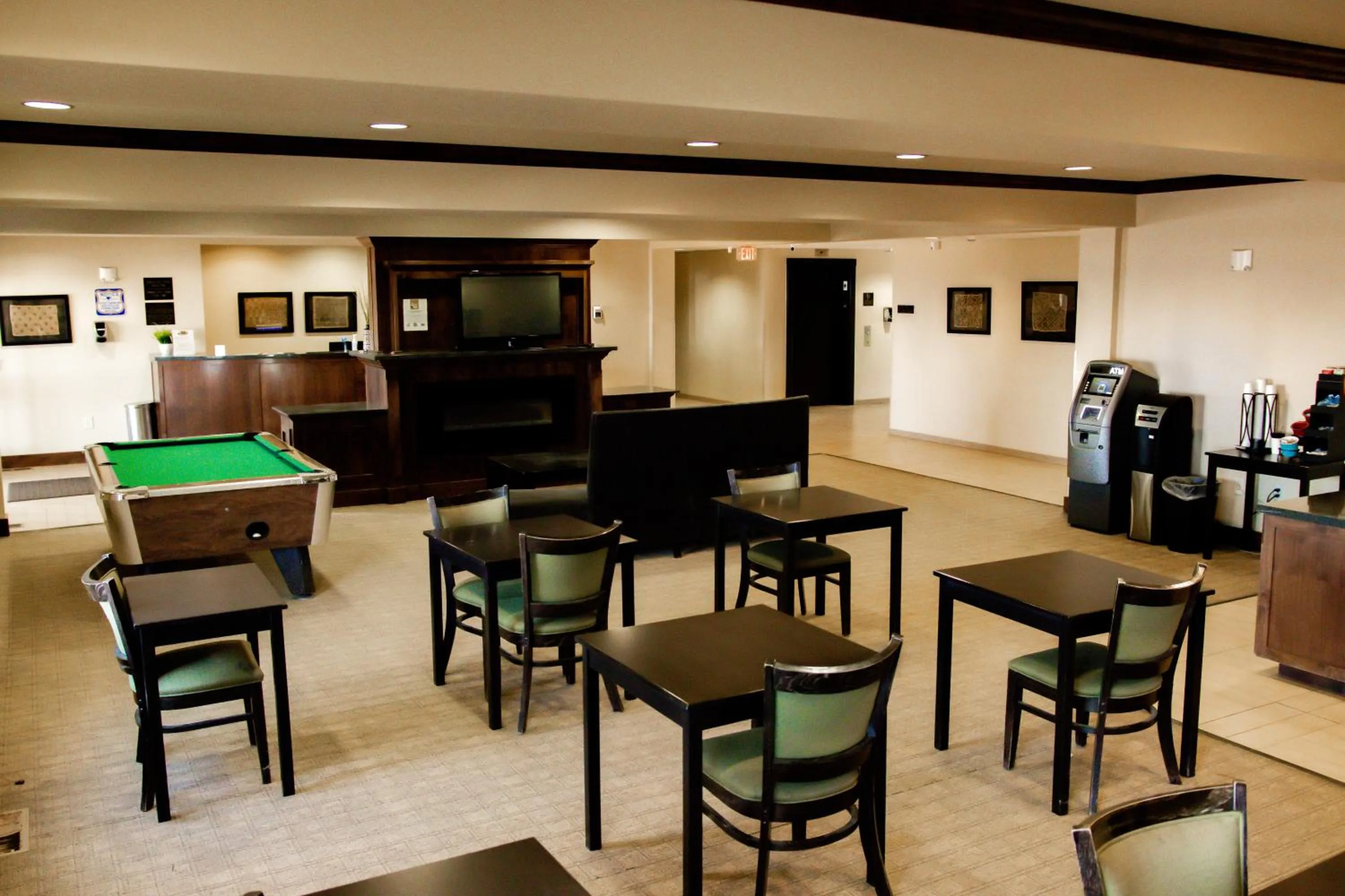 Black Gold Suites Stanley