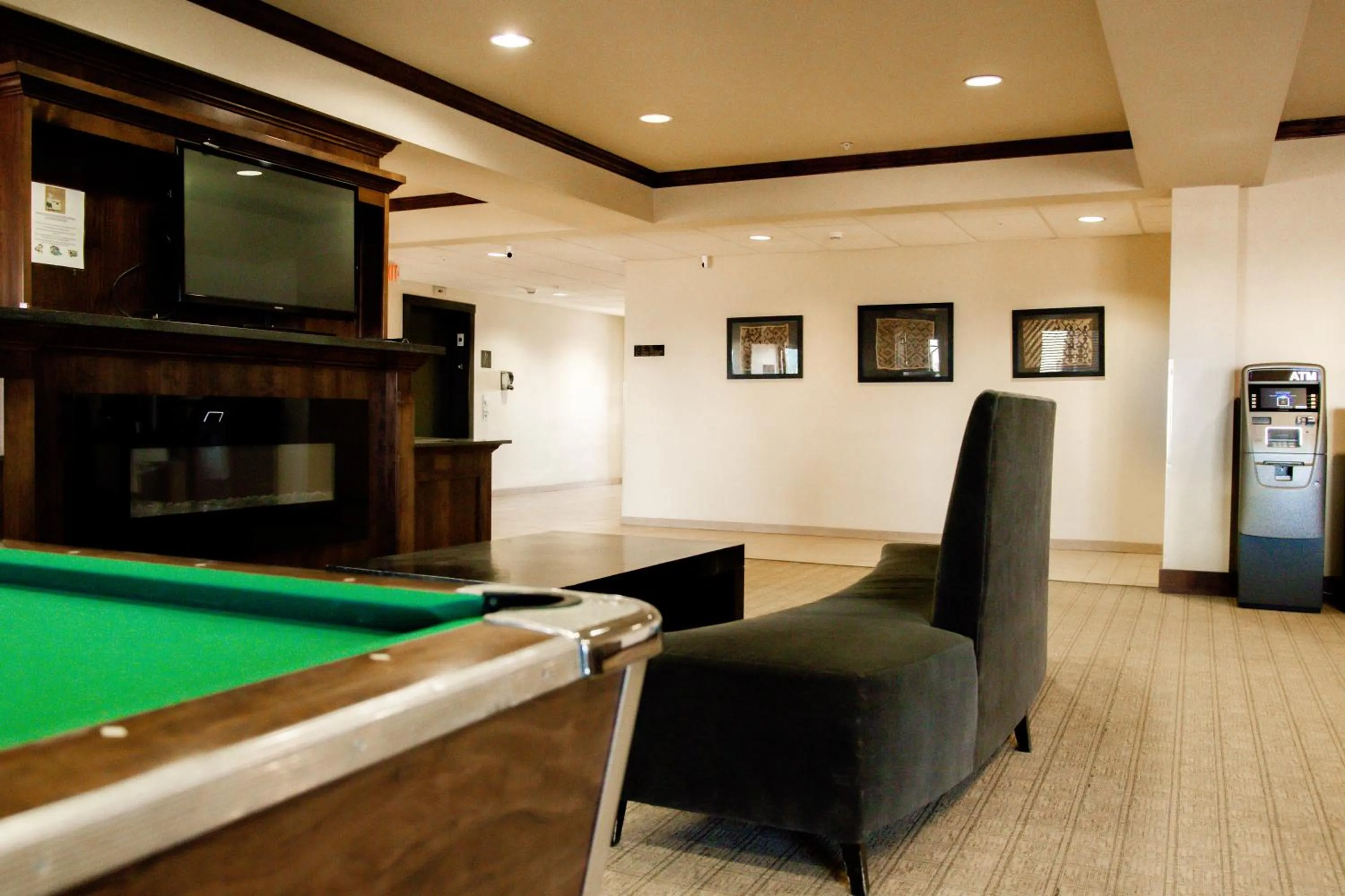 Black Gold Suites Stanley