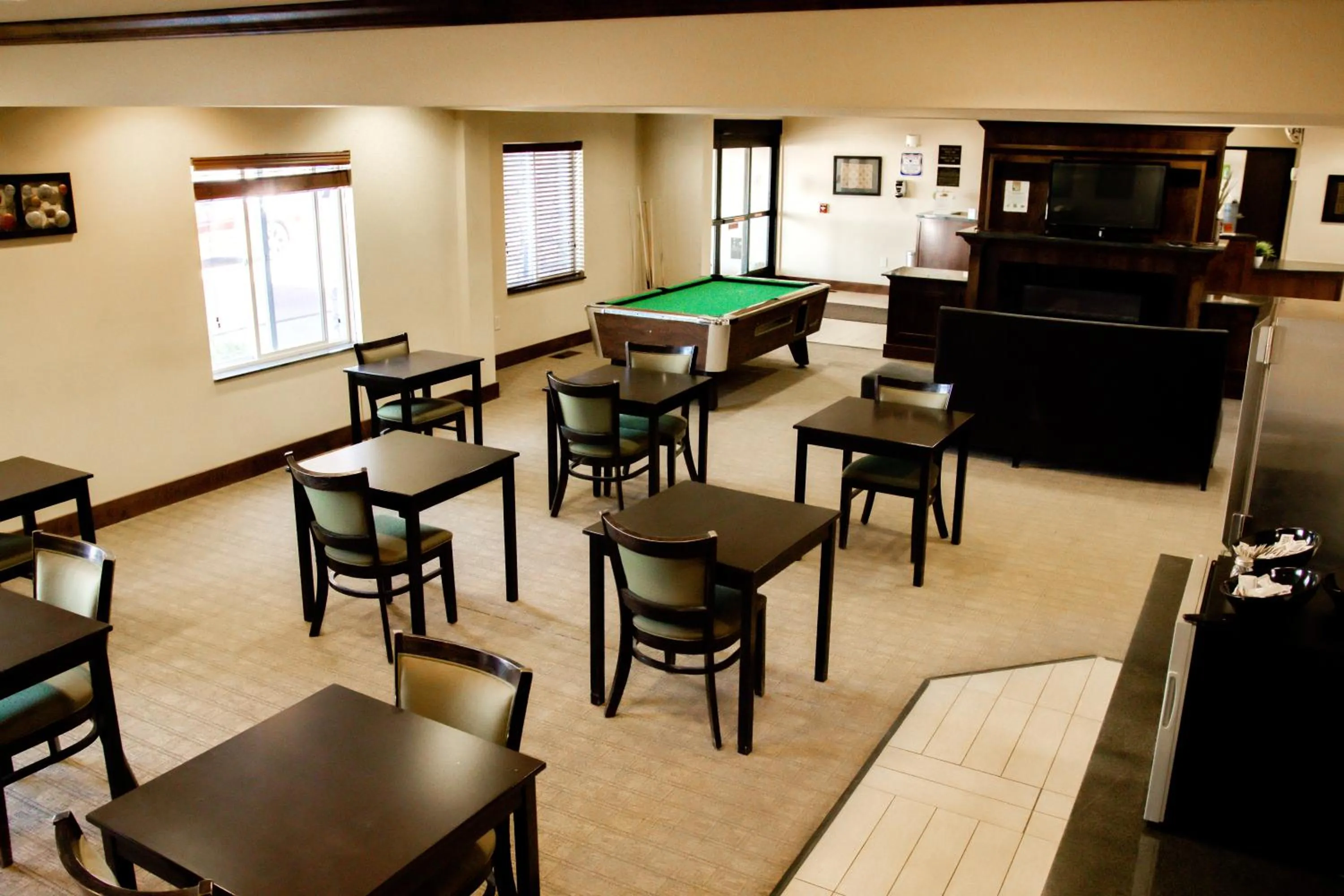 Black Gold Suites Stanley