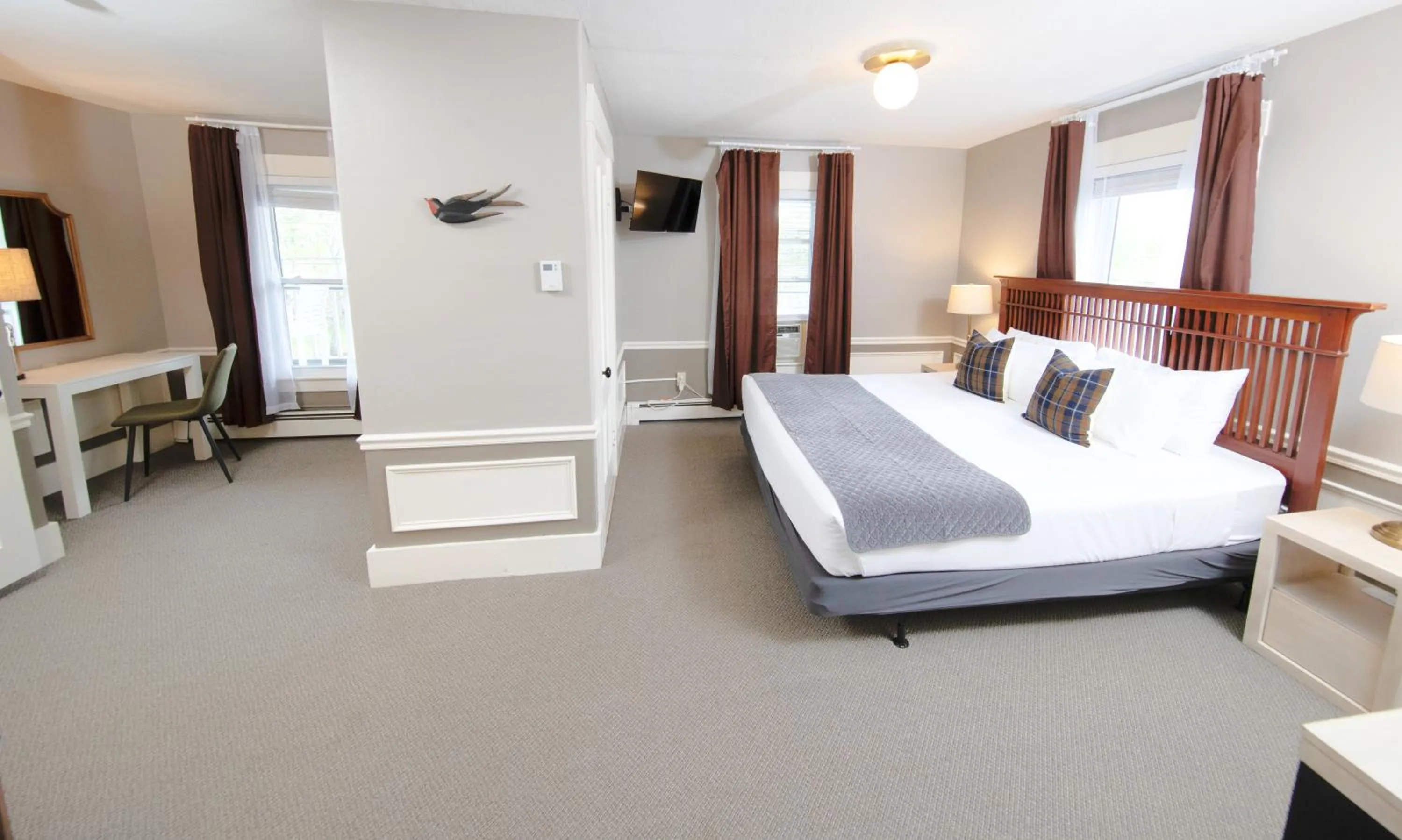 Bedroom, Bed in The New London Inn