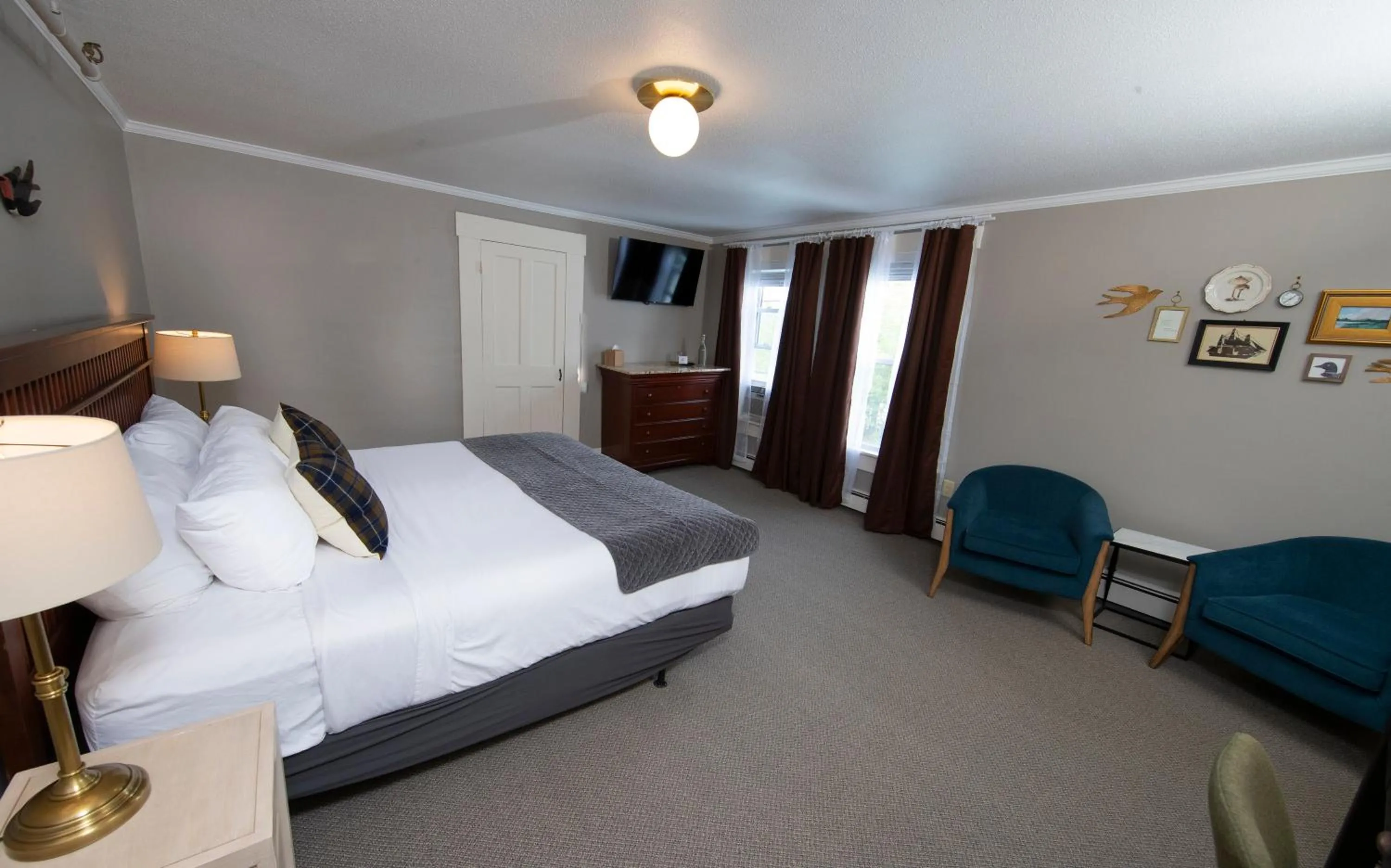Bedroom, Bed in The New London Inn