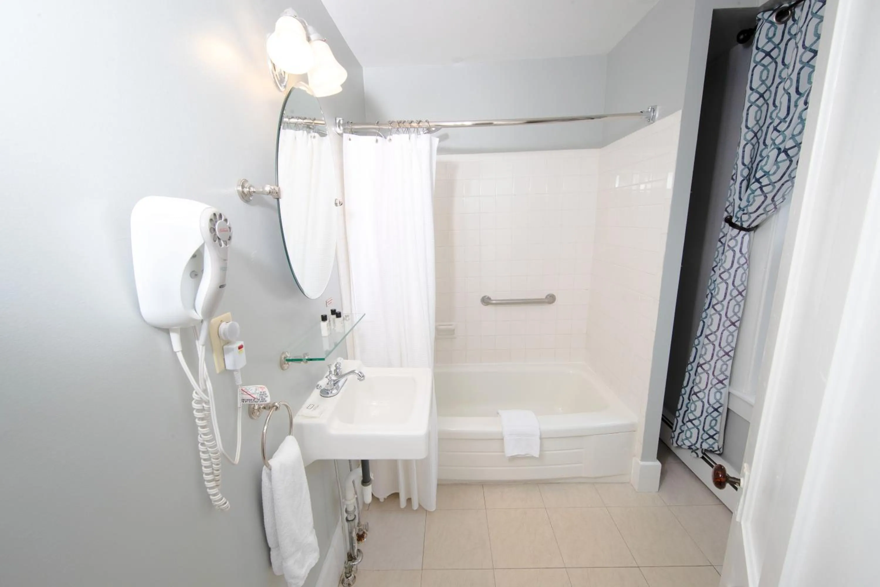 Bathroom in The New London Inn
