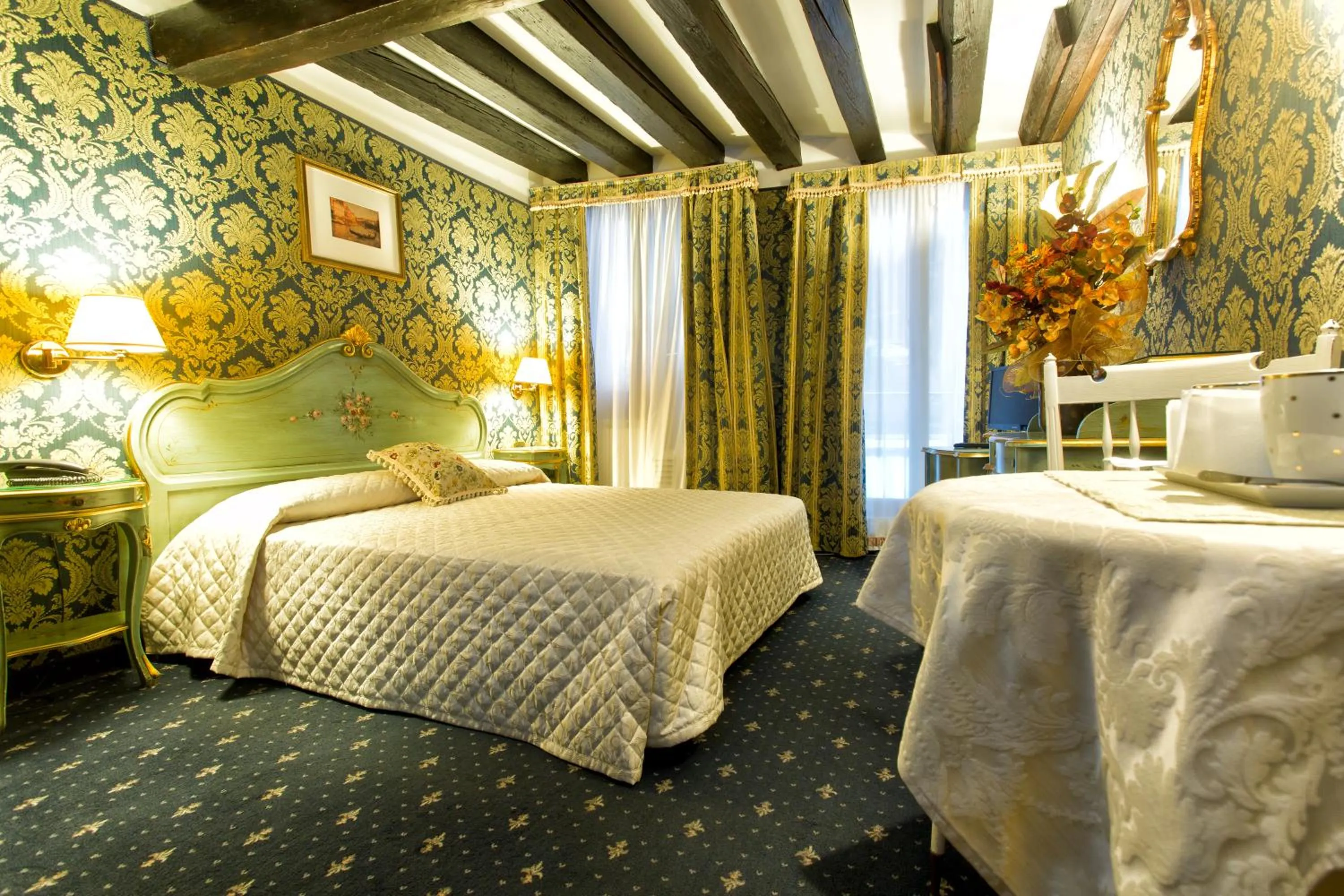 Photo of the whole room, Bed in Ca' Della Loggia