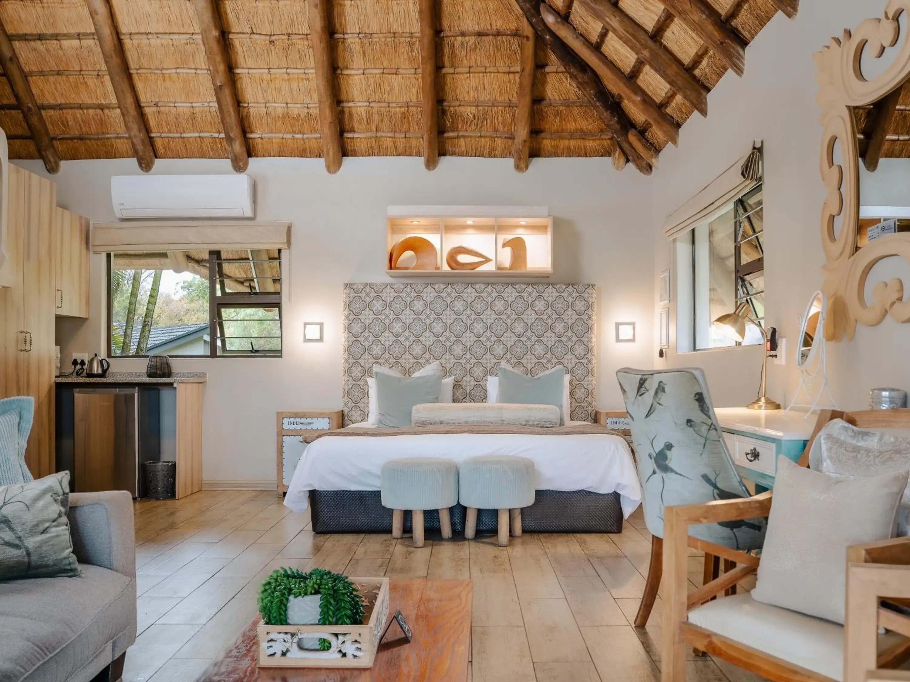 Decorative detail, Bed in La Roca Guest House Decorative detail, Bed in La Roca Guest House