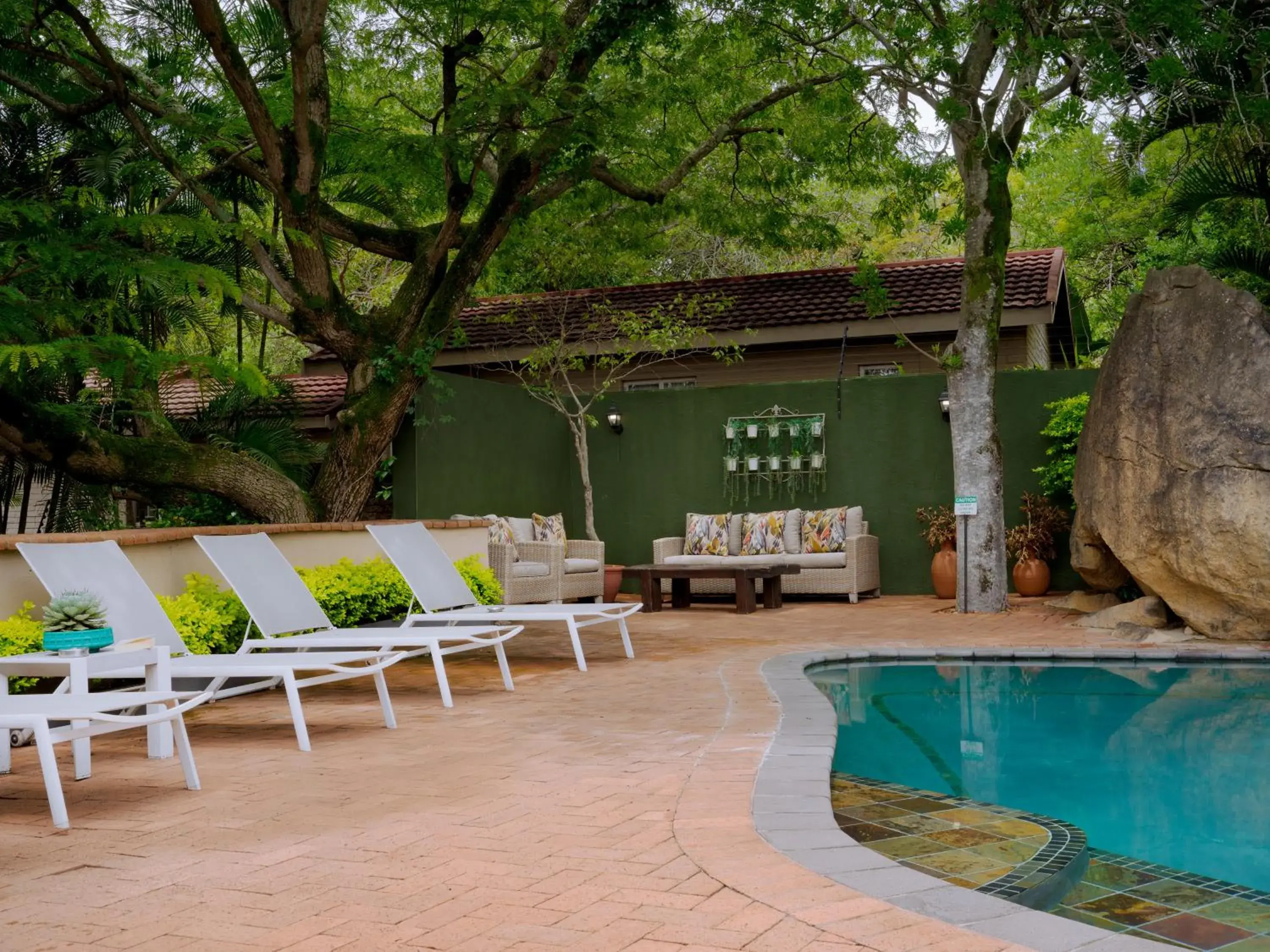 Swimming pool in La Roca Guest House Swimming pool in La Roca Guest House