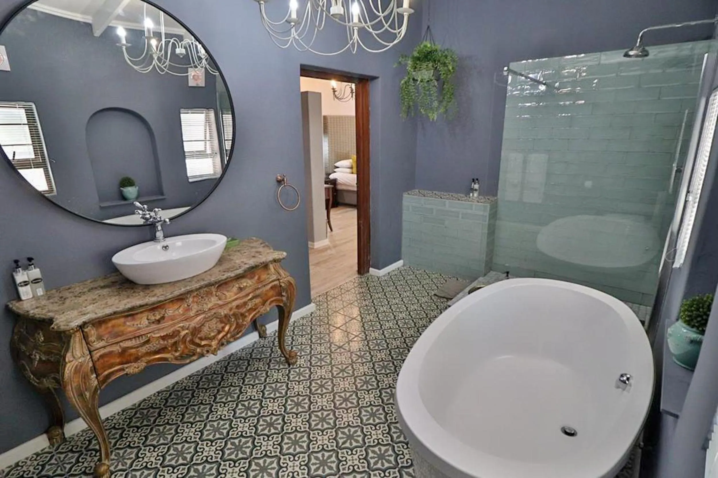 Bathroom in La Roca Guest House