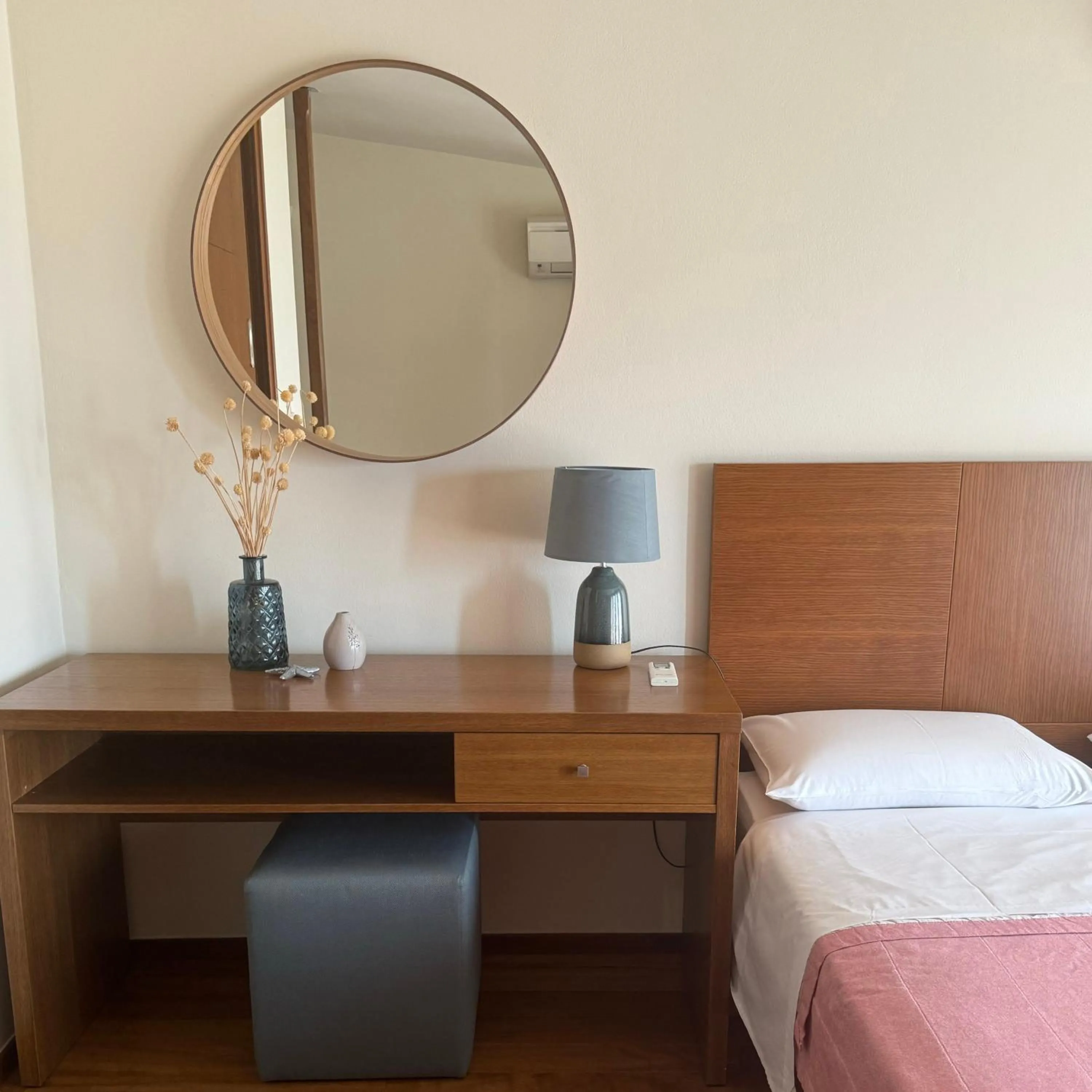 Bedroom, Bed in Elounda Olea Villas And Apartments