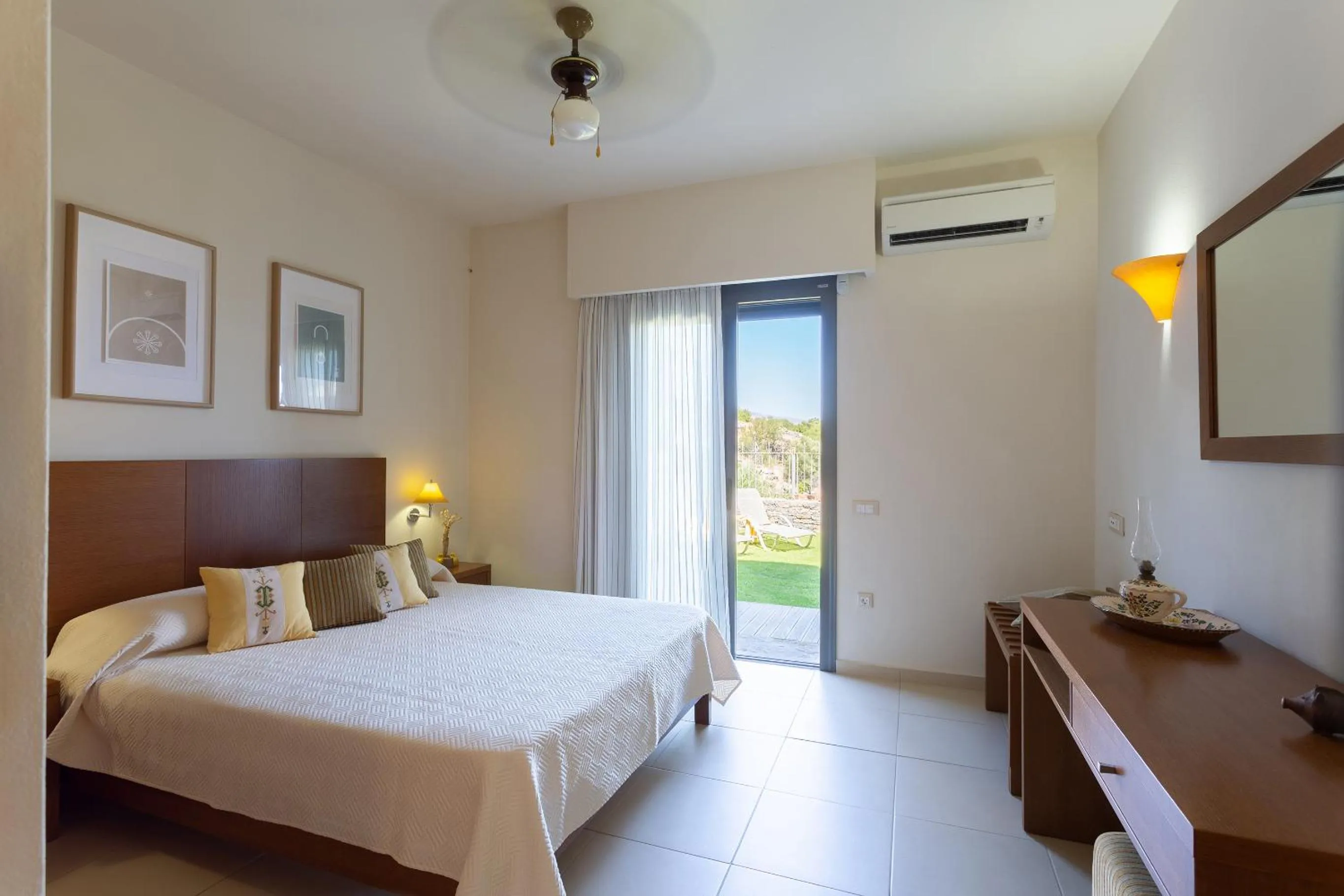 Bedroom, Bed in Elounda Olea Villas And Apartments