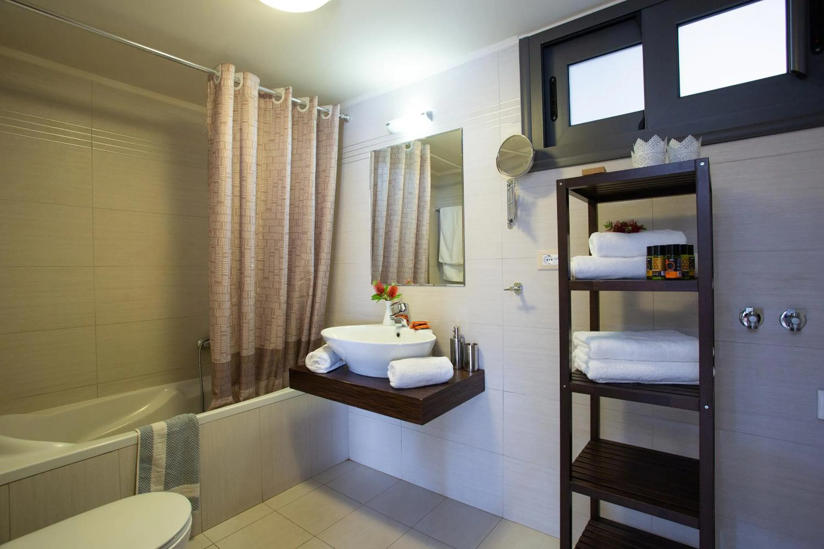 Bathroom in Elounda Olea Villas And Apartments
