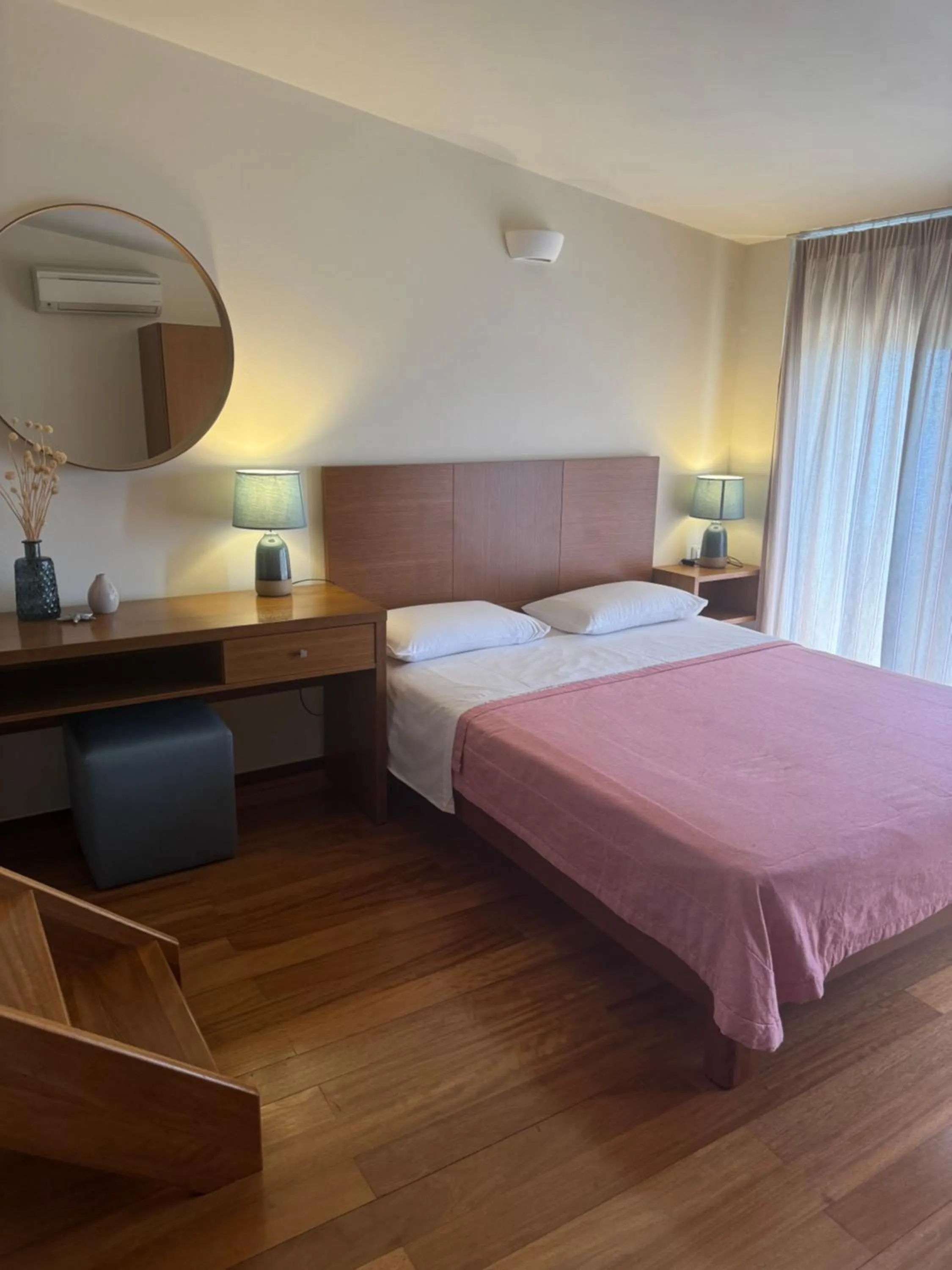 Bedroom, Bed in Elounda Olea Villas And Apartments