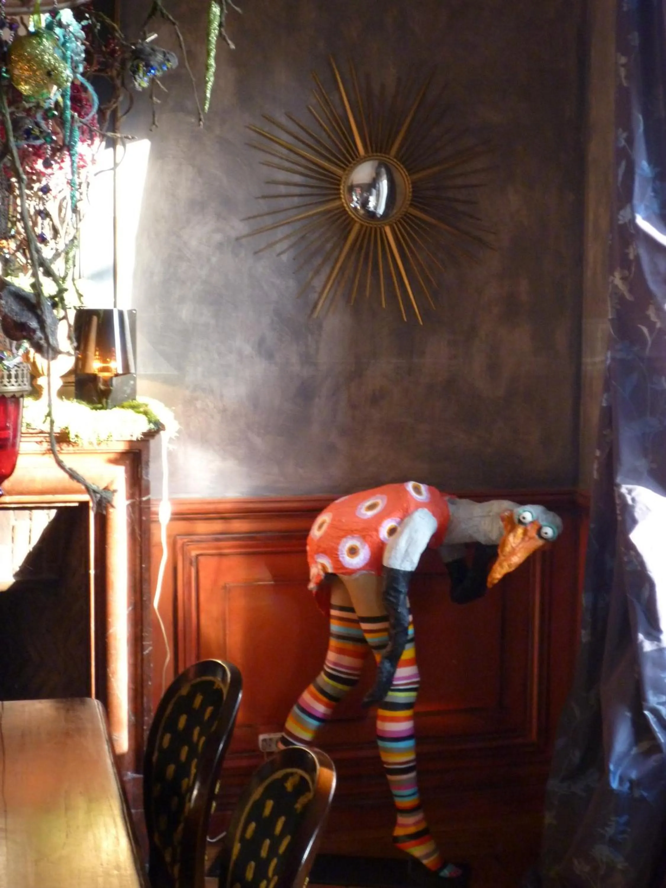 Decorative detail in Le Grand Duc