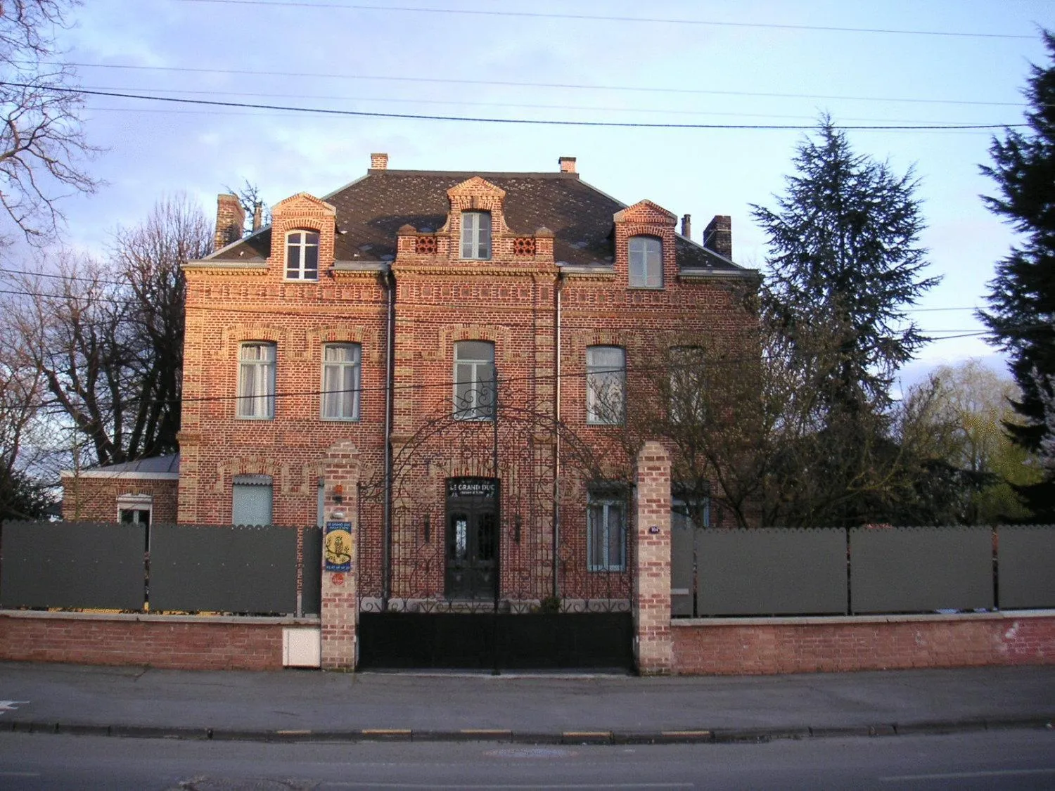 Facade/entrance in Le Grand Duc