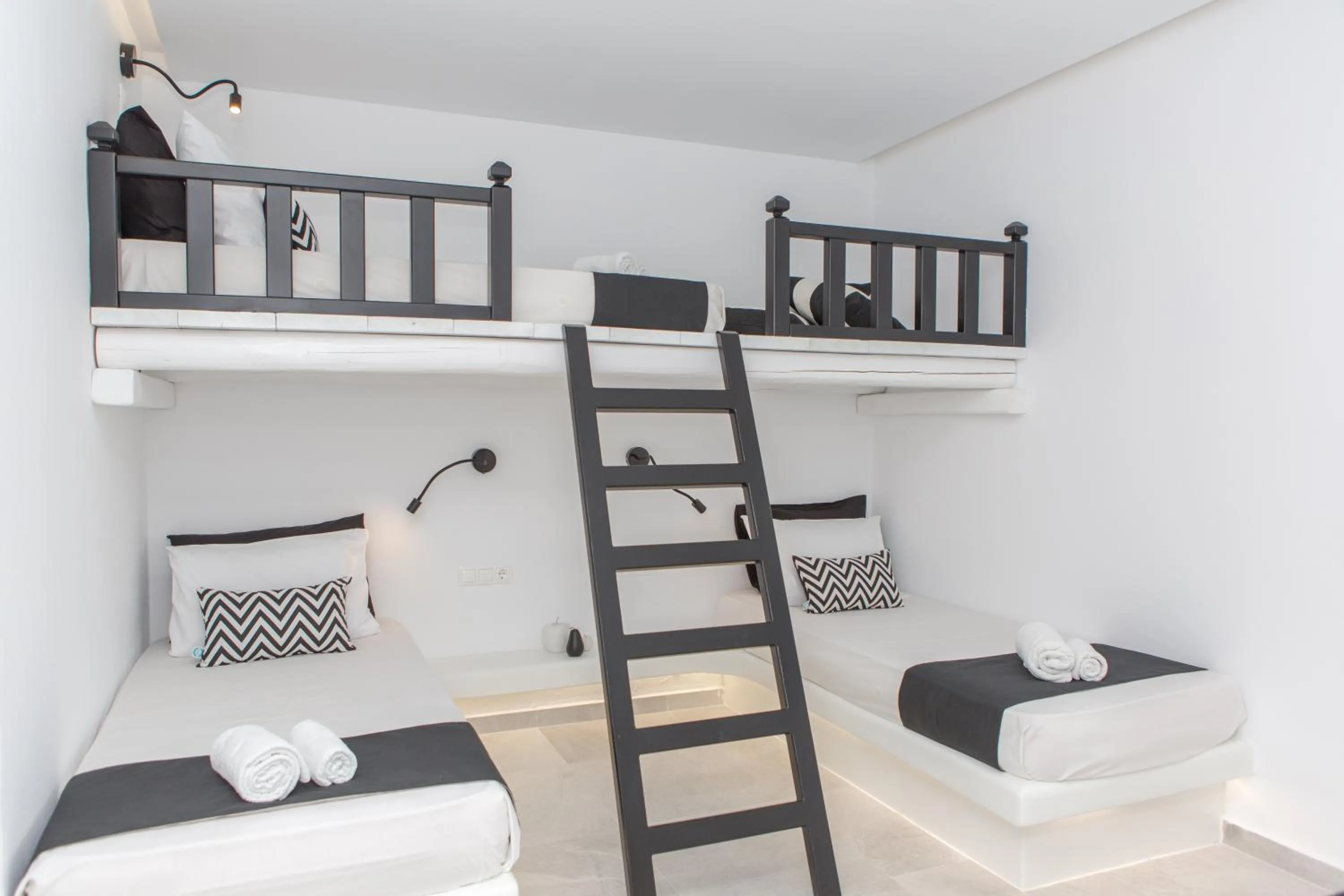 Bed in Studios Panos