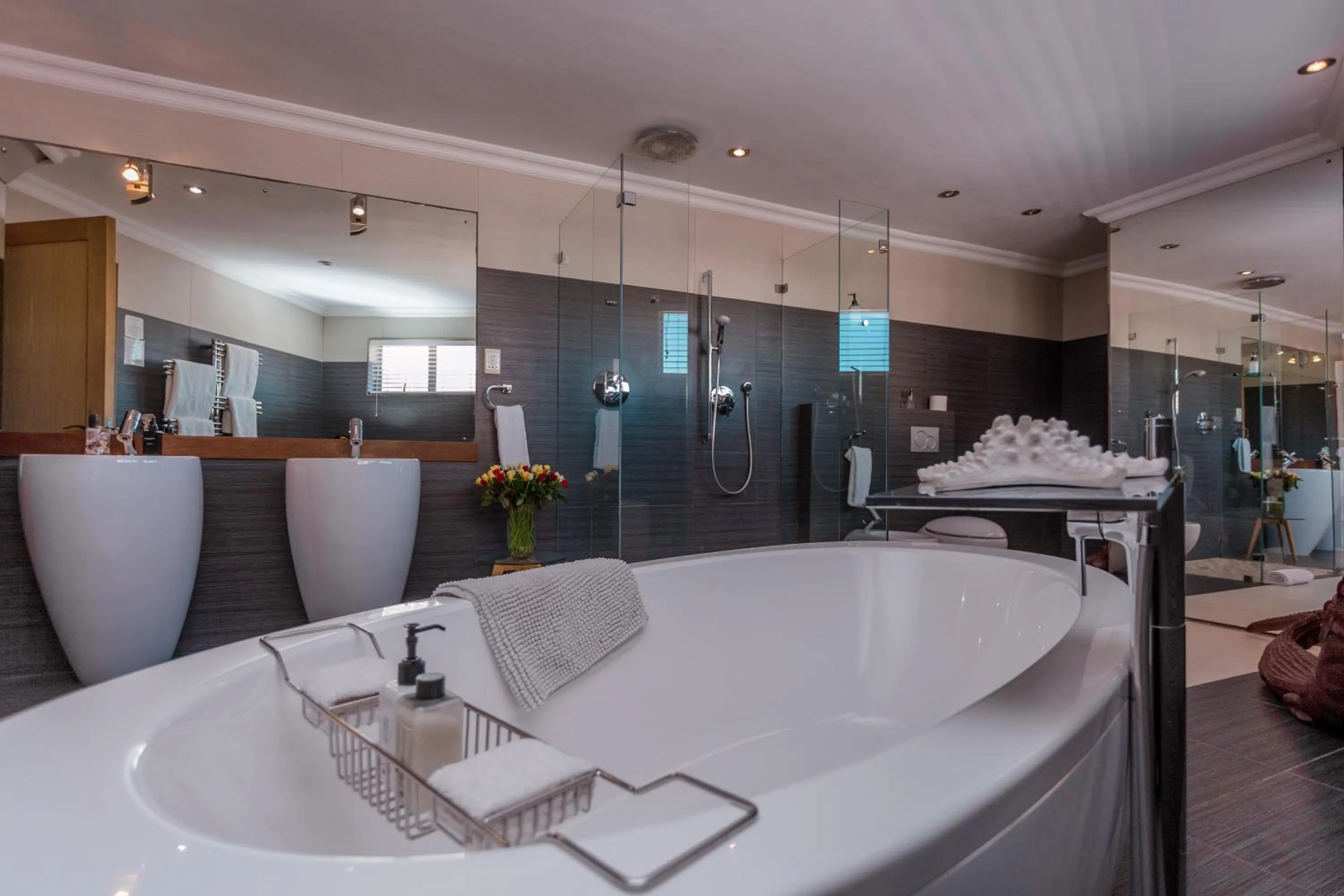 Bathroom in Sea Star Lodge