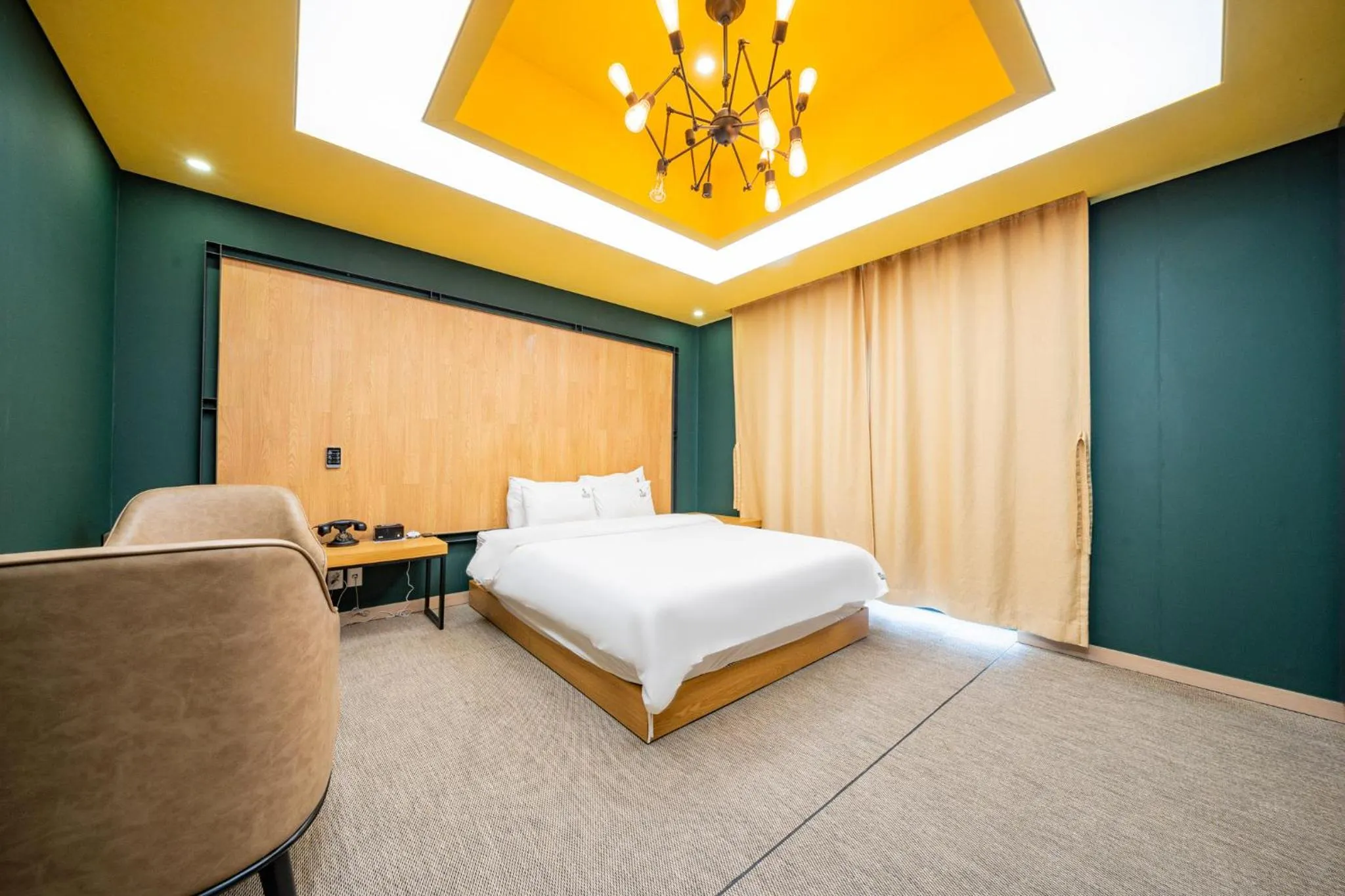 Bed in Louis Boutique Hotel