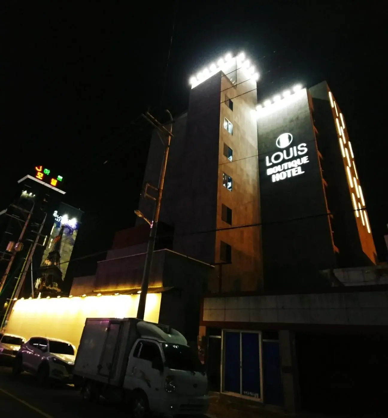 Facade/entrance in Louis Boutique Hotel Facade/entrance in Louis Boutique Hotel