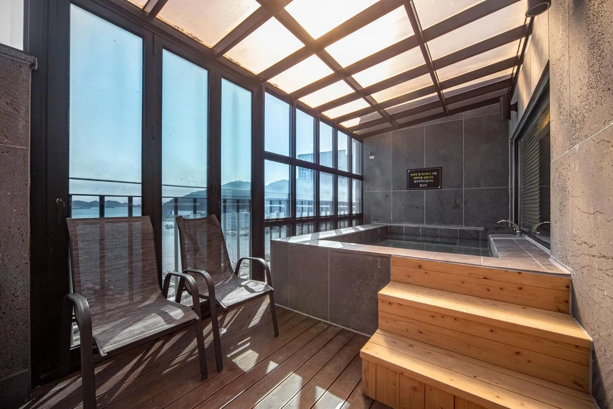 Louis Boutique Hotel