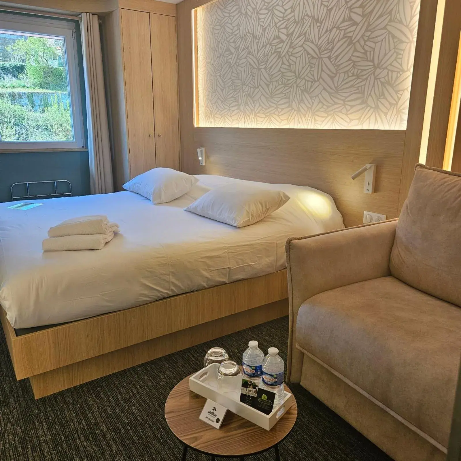 Bedroom, Bed in Hôtel Aster Restaurant Aux Arcades Bedroom, Bed in Hôtel Aster Restaurant Aux Arcades