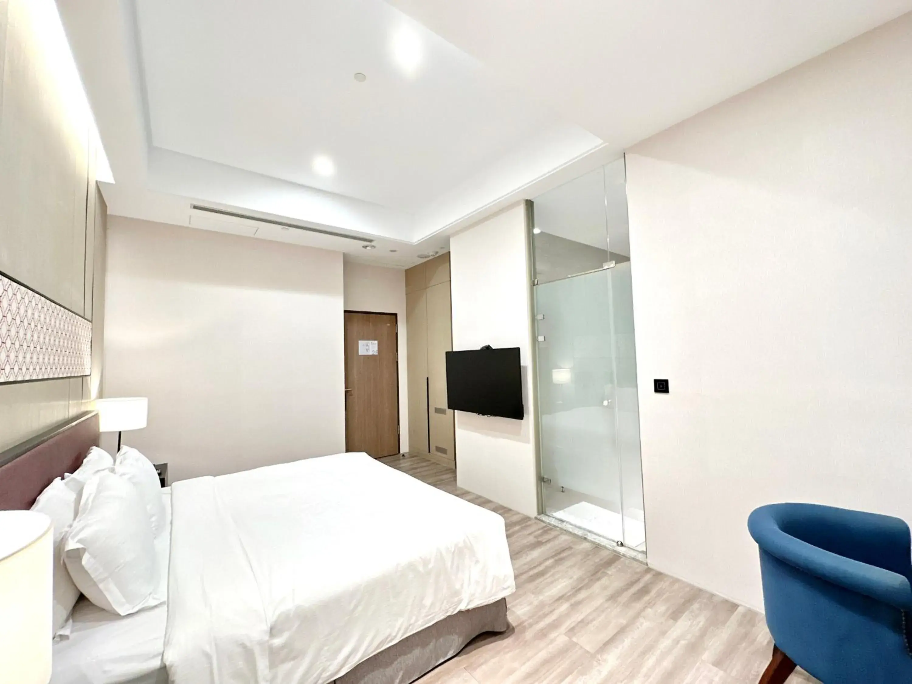 Double Room with Parking - No Window in 台南星鑽國際商旅 Hua Hotel Double Room with Parking - No Window in 台南星鑽國際商旅 Hua Hotel