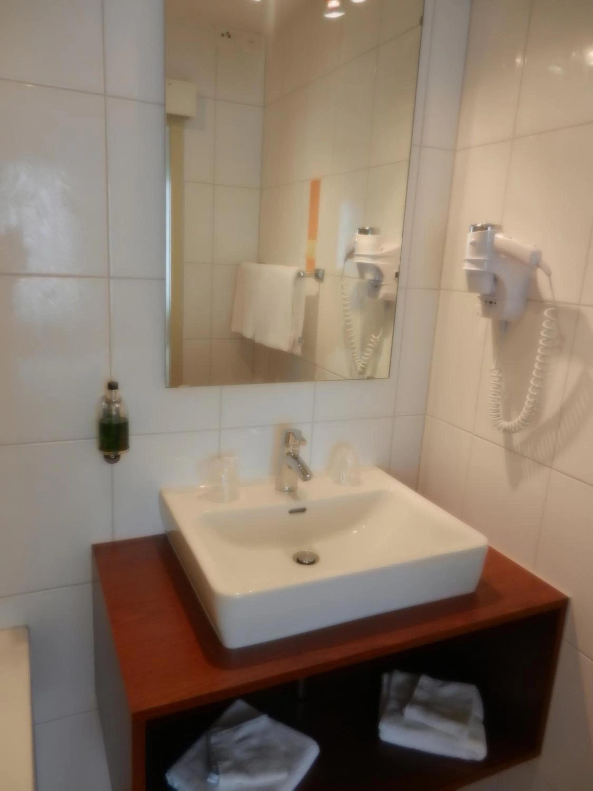 Standard Double Room - single occupancy in Hôtel Terminus