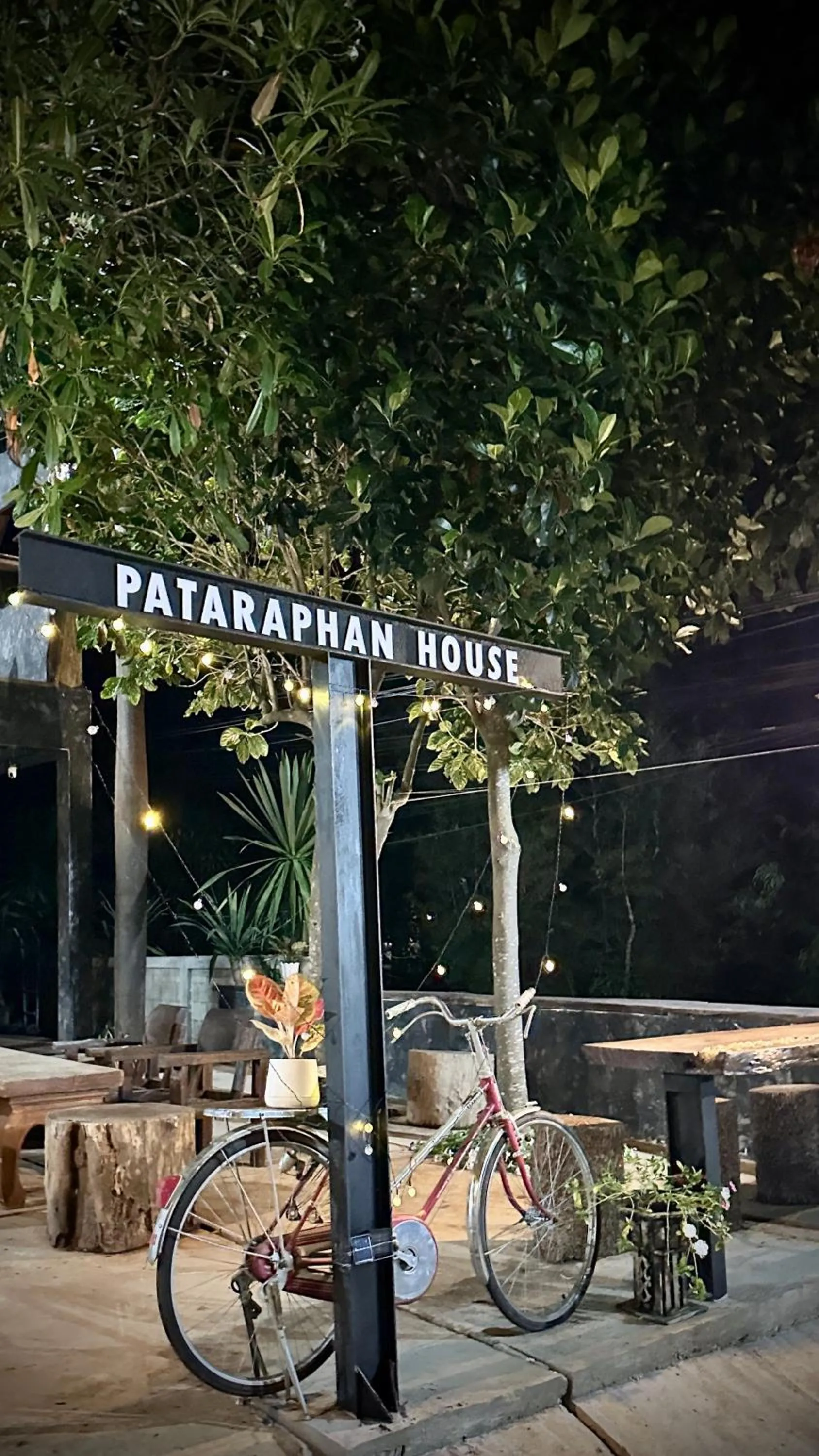 บ้านภทรพรรณ ขุนยวม แม่ฮ่องสอน PATARAPHAN HOUSE, Khunyuam, Maehongson, Thailand