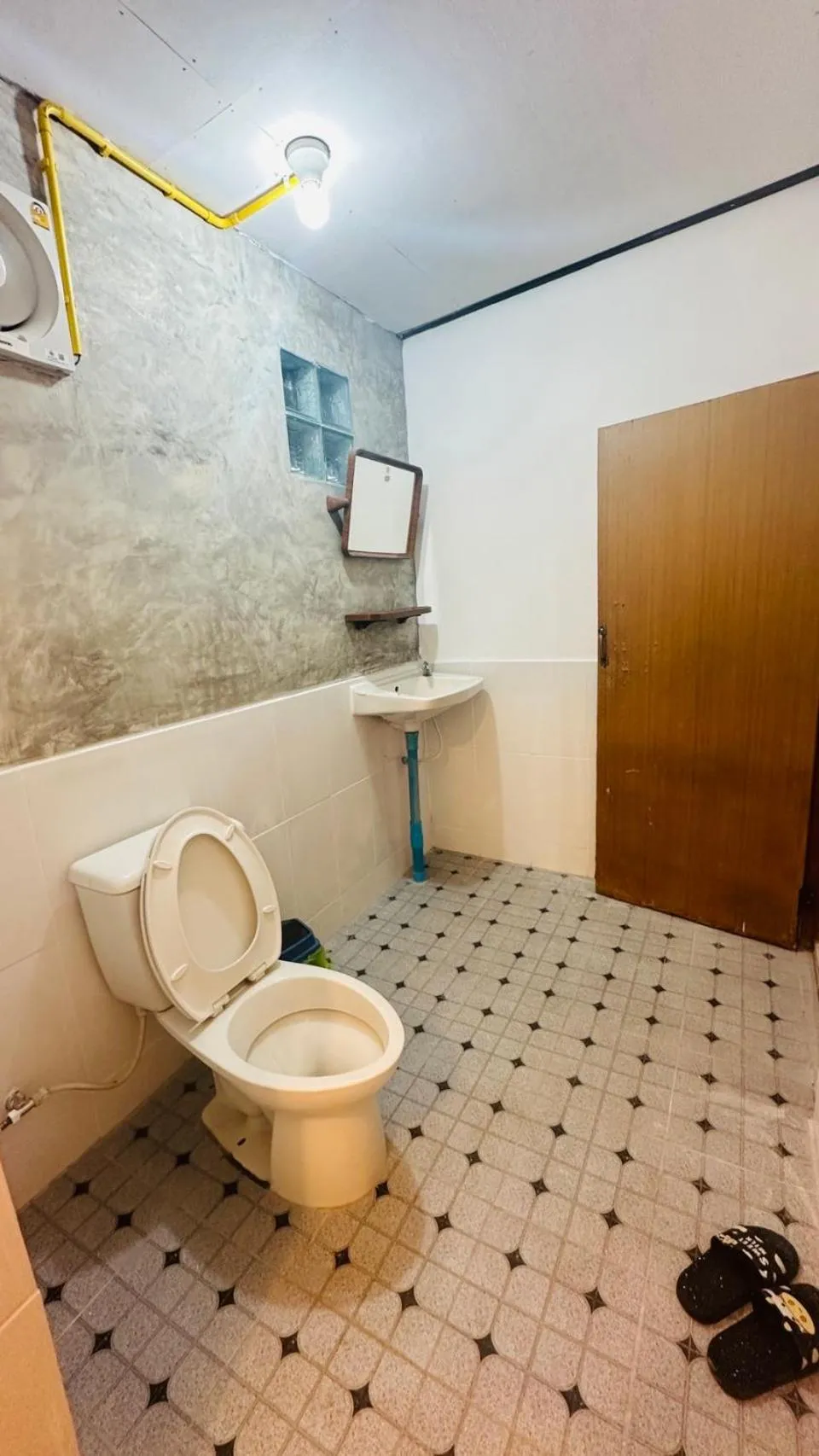 บ้านภทรพรรณ ขุนยวม แม่ฮ่องสอน PATARAPHAN HOUSE, Khunyuam, Maehongson, Thailand