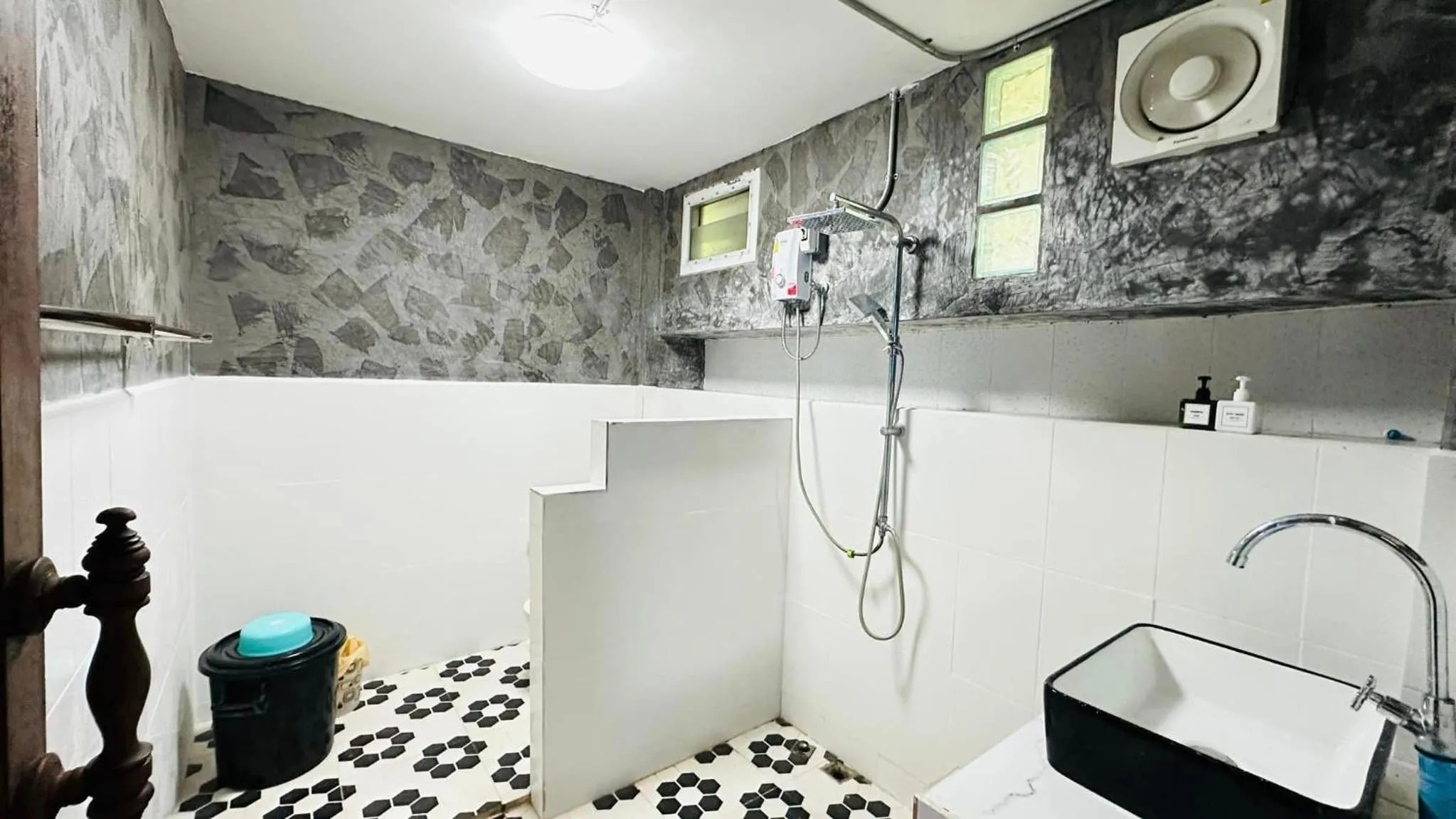 บ้านภทรพรรณ ขุนยวม แม่ฮ่องสอน PATARAPHAN HOUSE, Khunyuam, Maehongson, Thailand