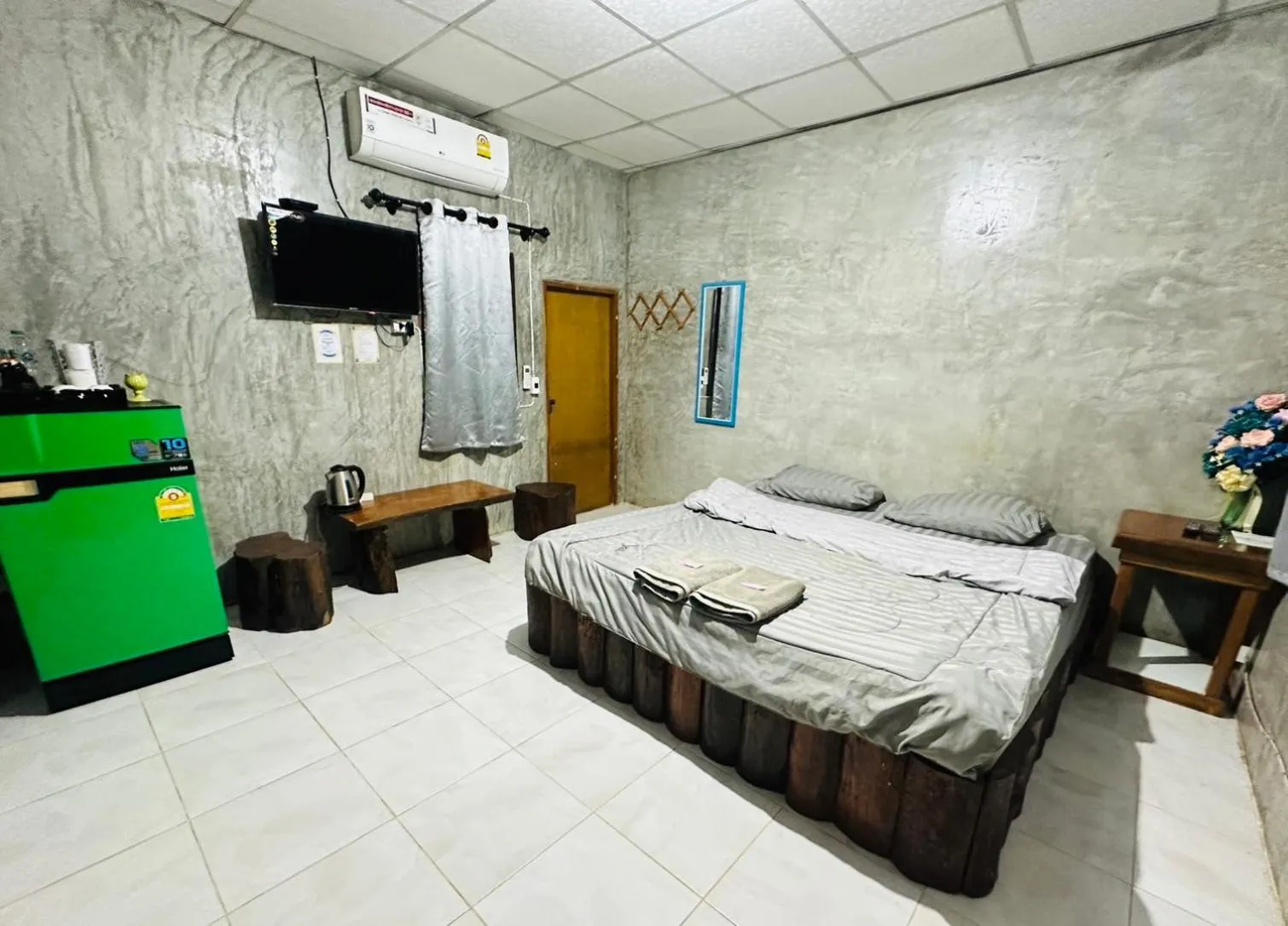 Bed in บ้านภทรพรรณ ขุนยวม แม่ฮ่องสอน PATARAPHAN HOUSE, Khunyuam, Maehongson, Thailand