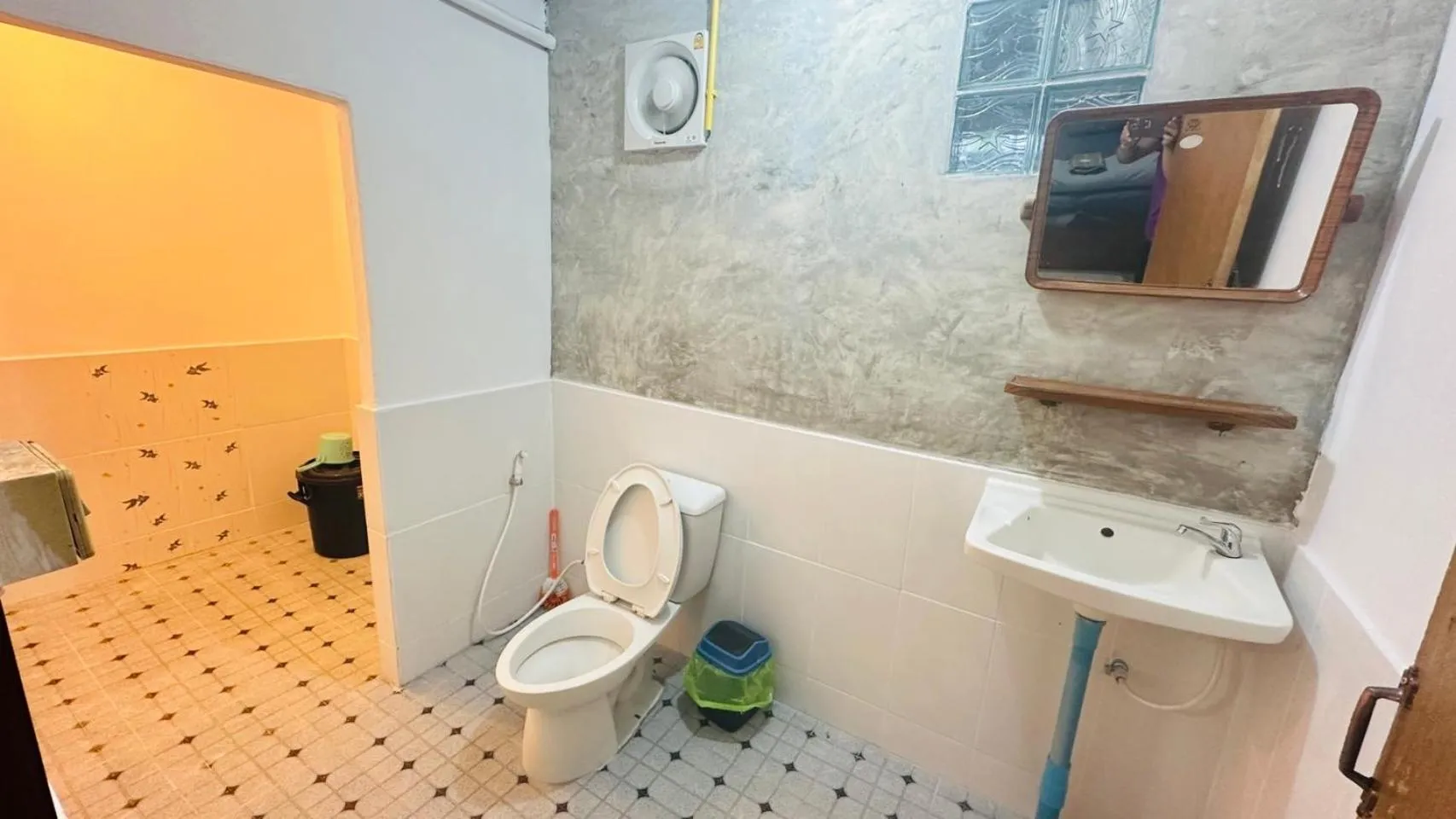 บ้านภทรพรรณ ขุนยวม แม่ฮ่องสอน PATARAPHAN HOUSE, Khunyuam, Maehongson, Thailand