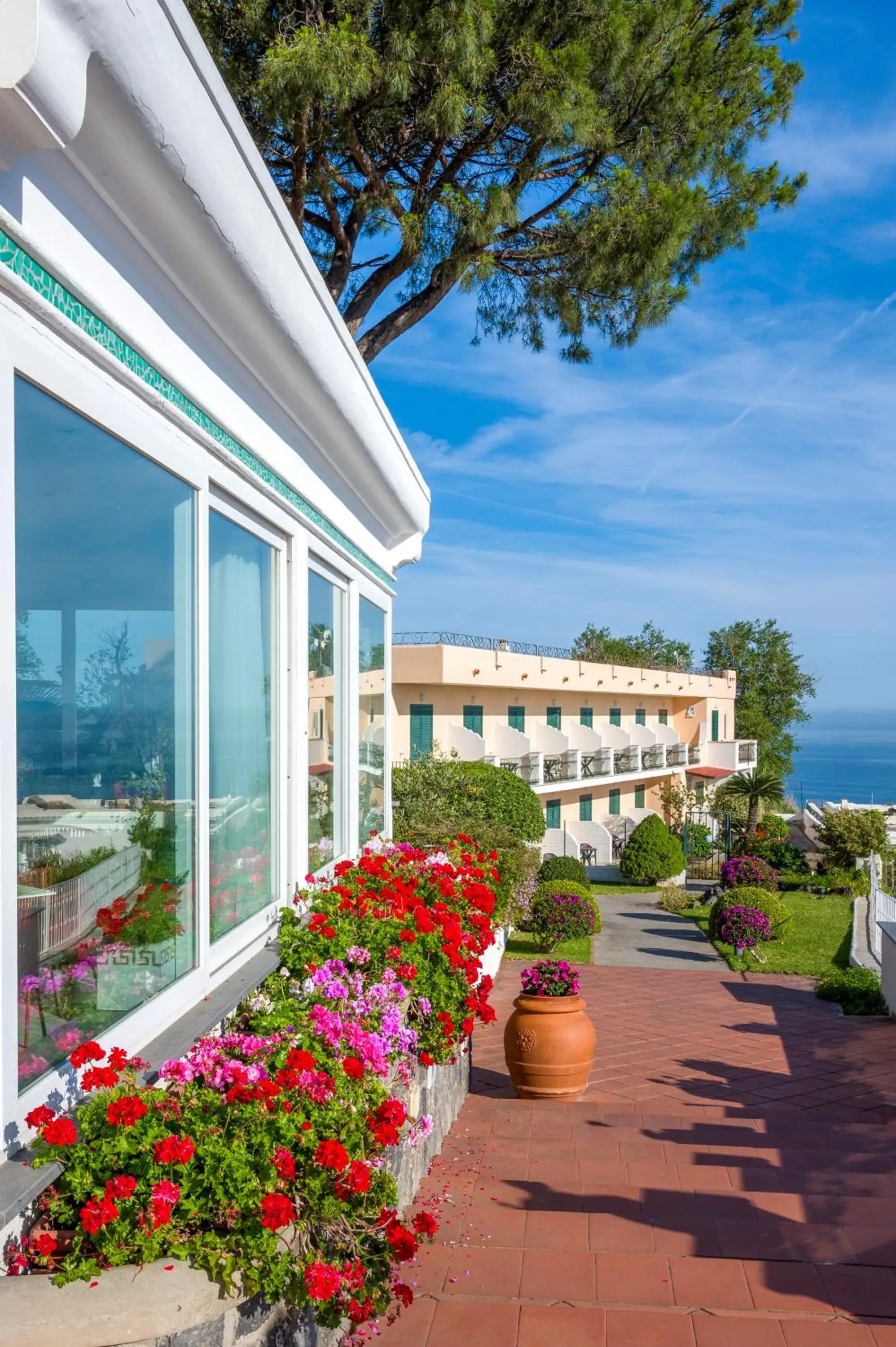 Property building in Hotel Villa Ireos Property building in Hotel Villa Ireos