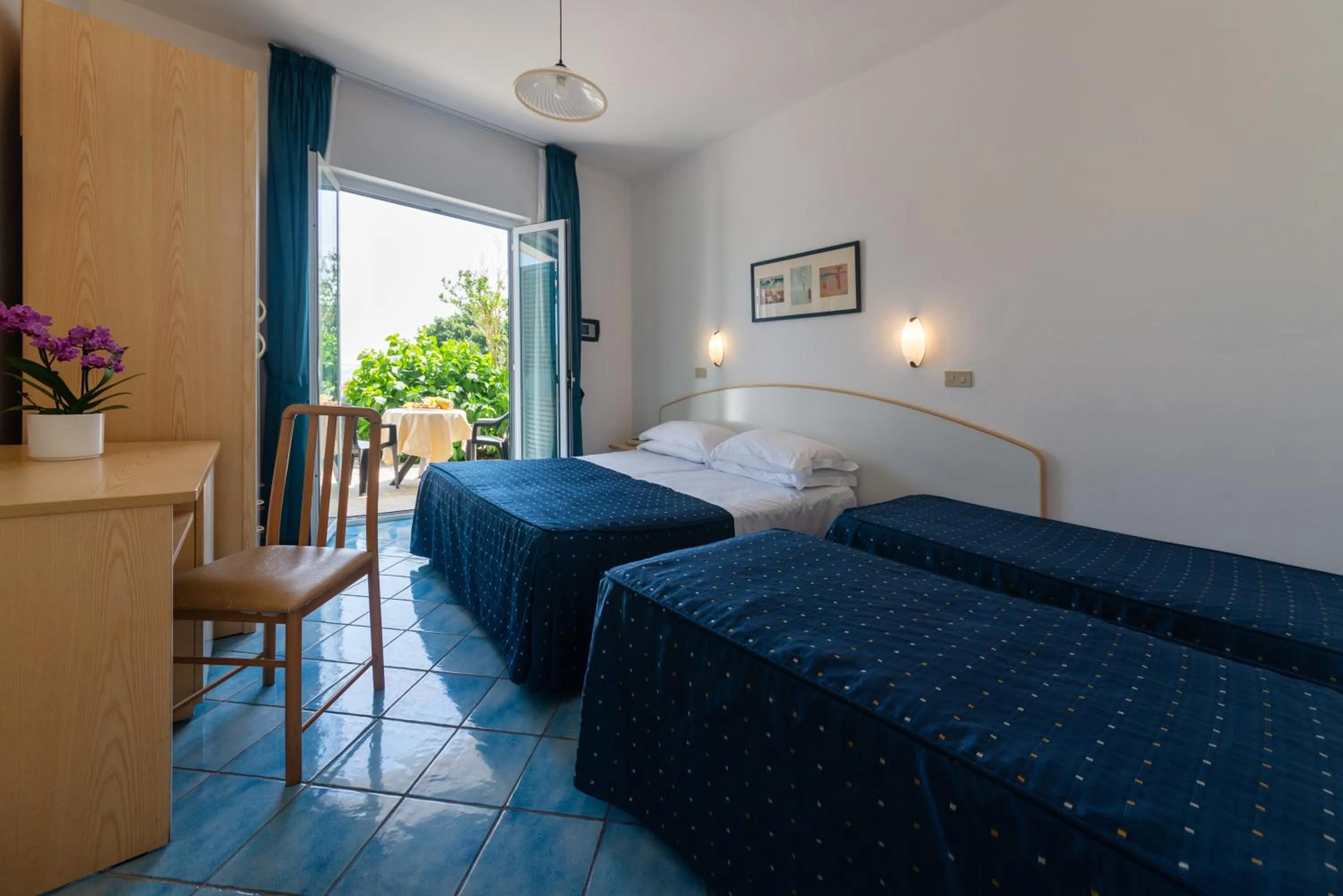 Bed in Hotel Villa Ireos