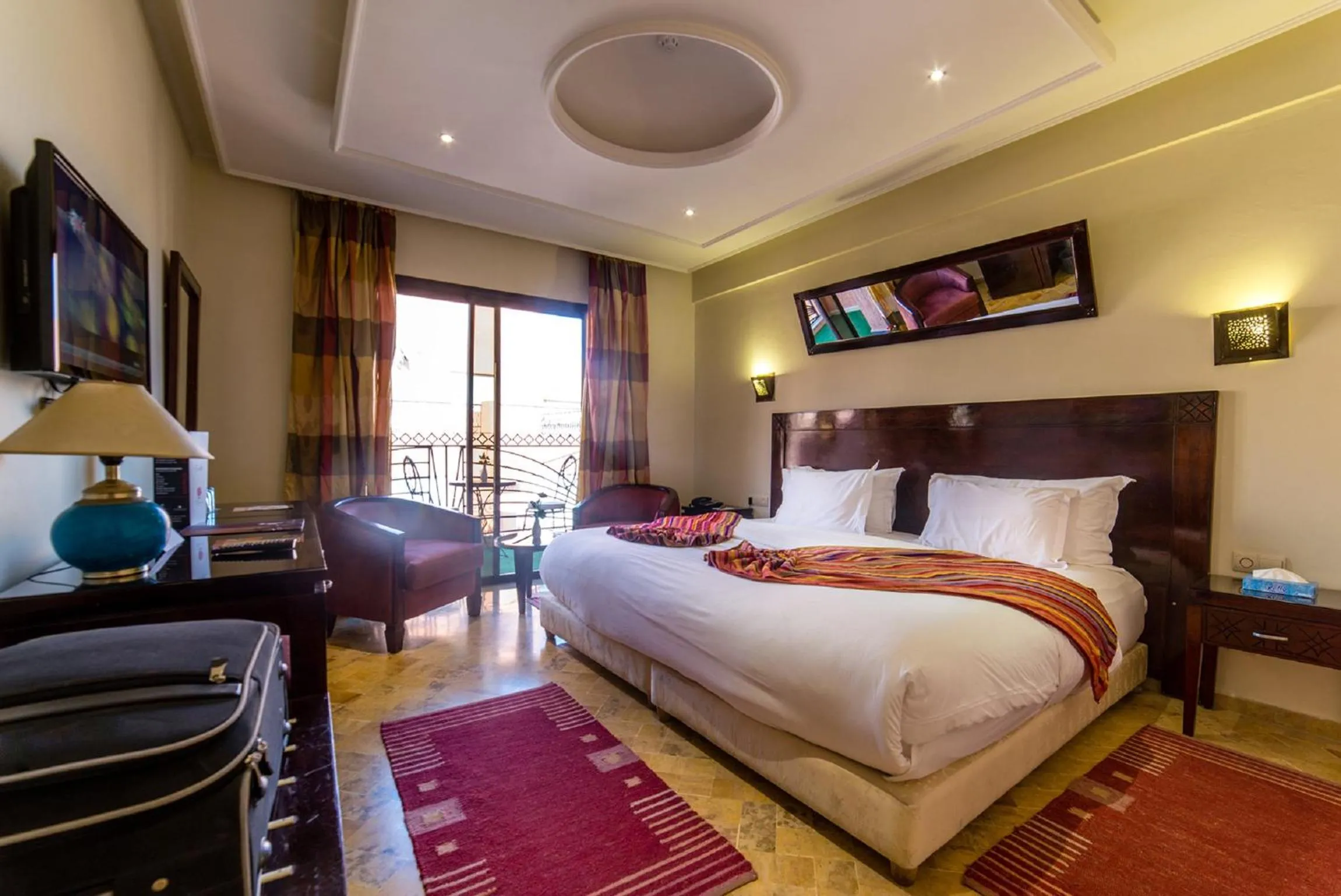 Photo of the whole room in Hotel Les Trois Palmiers