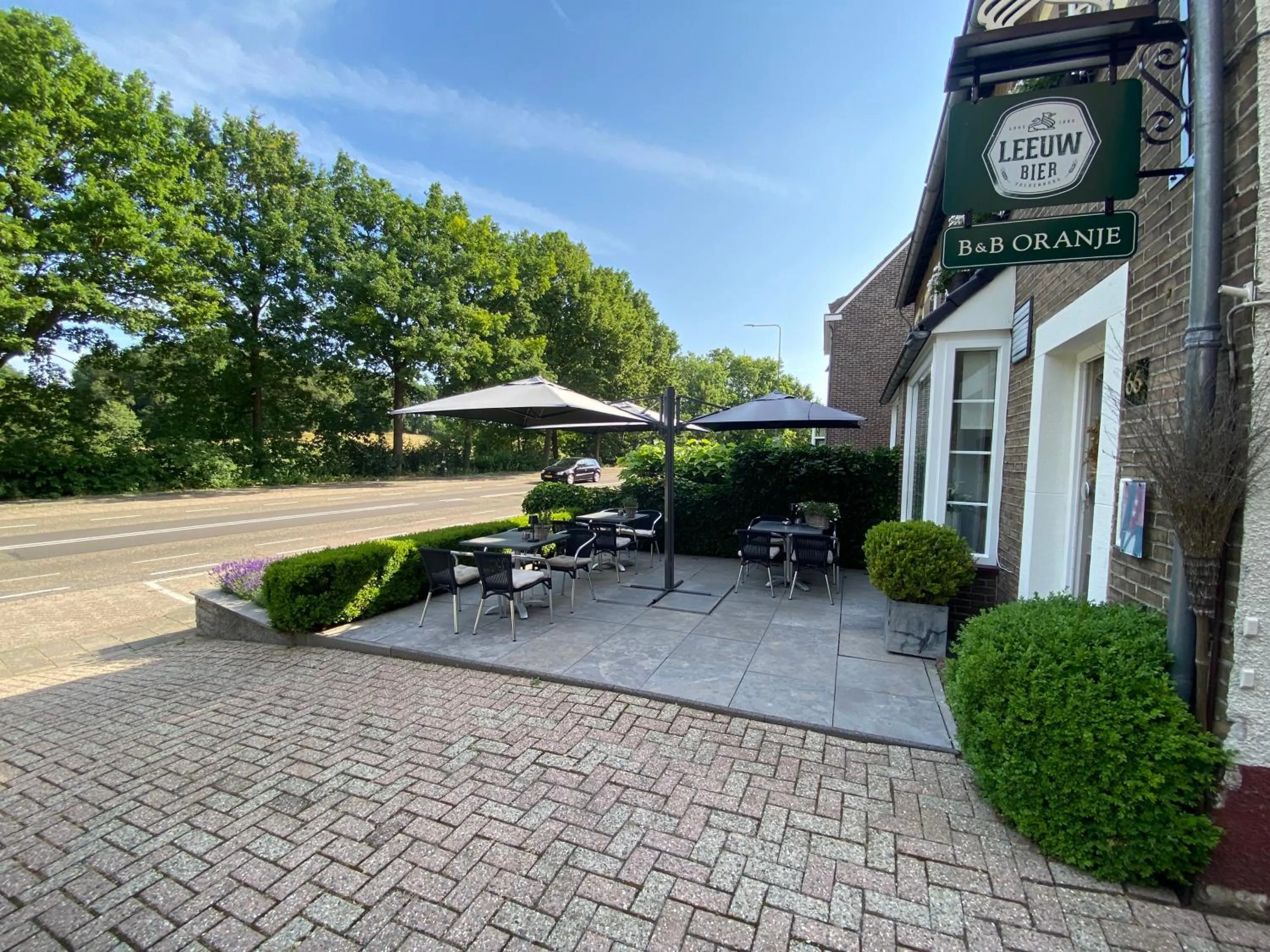 Property building in Hotel Pension Oranje
