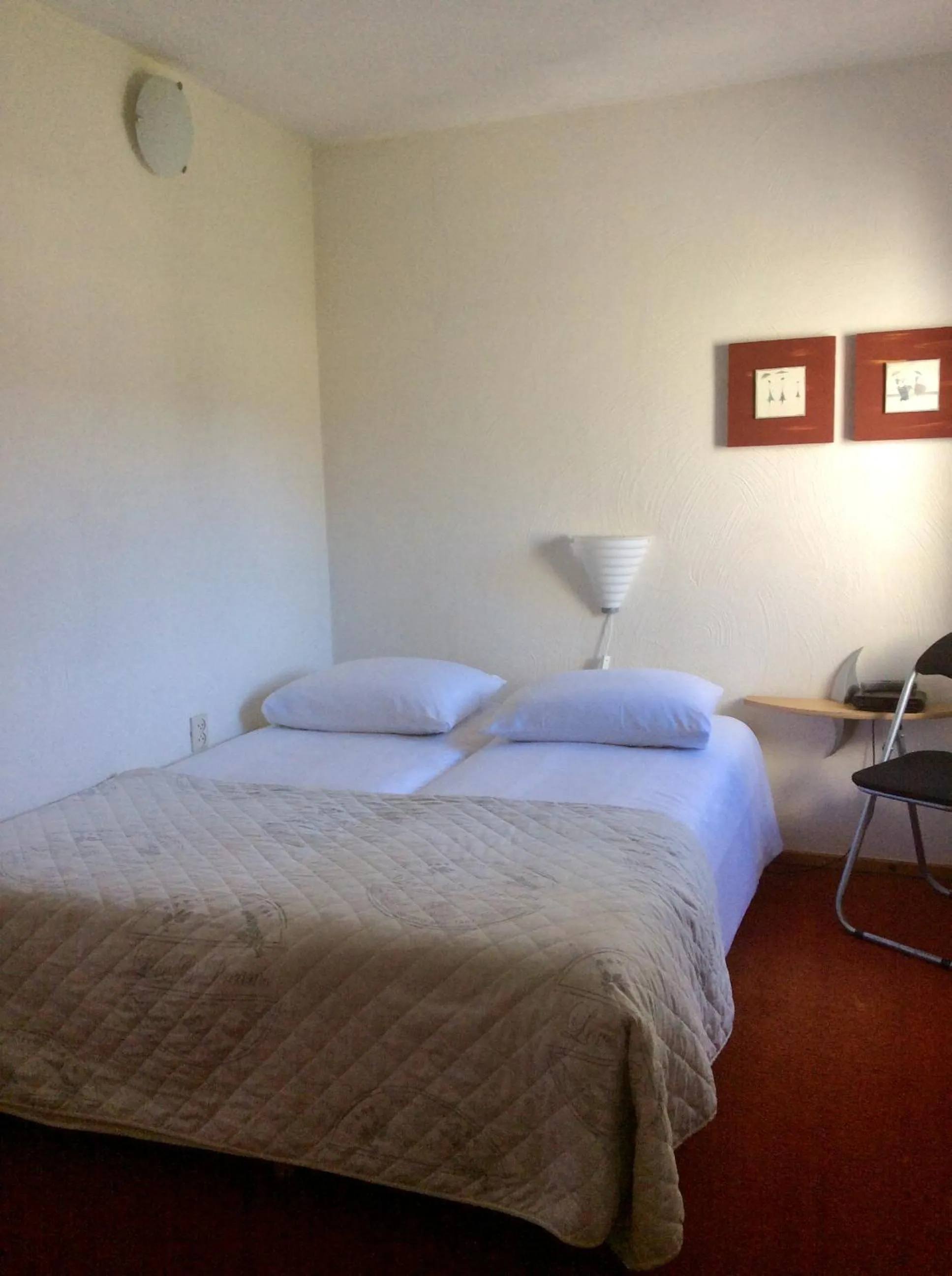 Bed in Hotel Pension Oranje