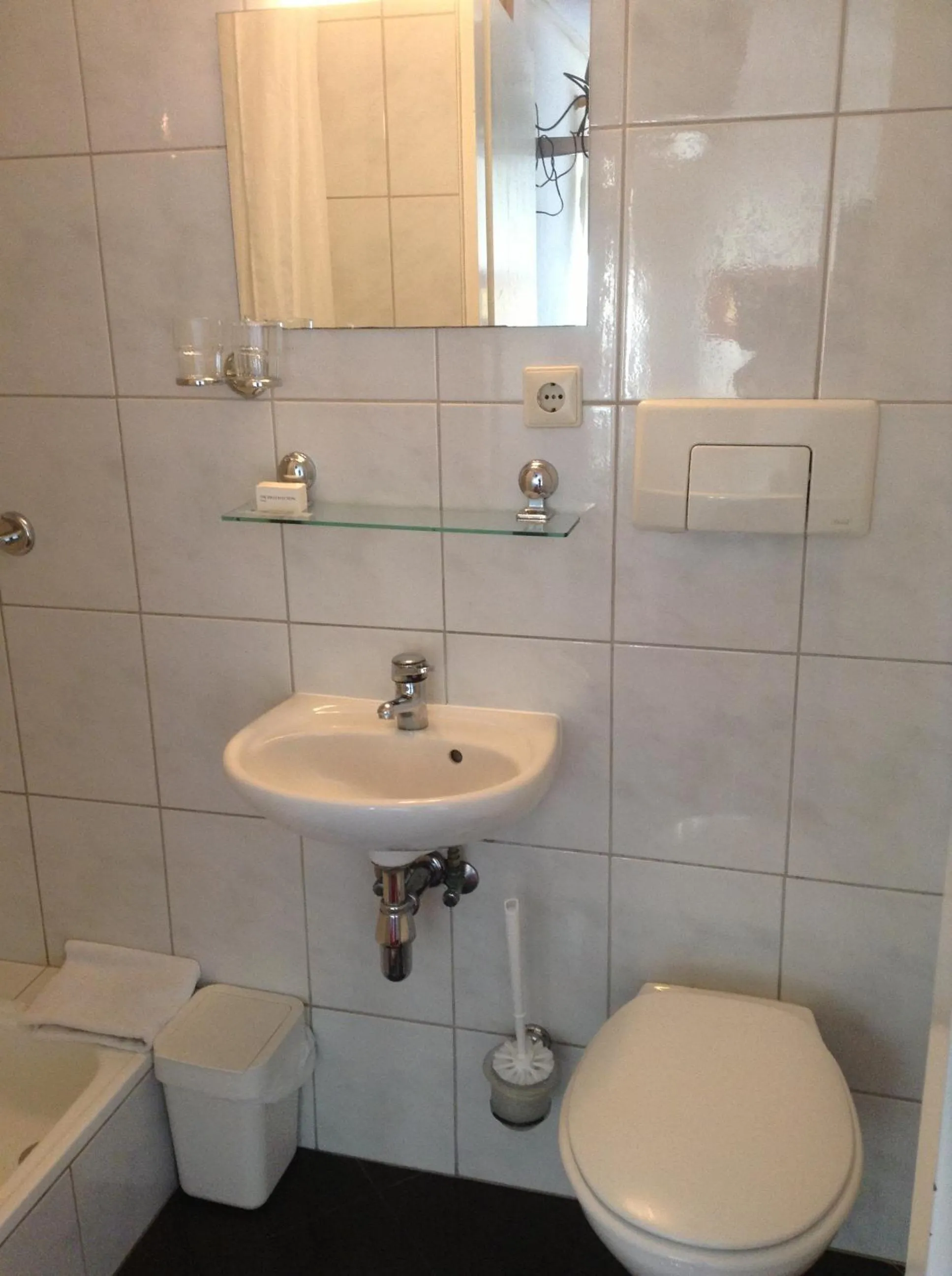 Bathroom in Hotel Pension Oranje