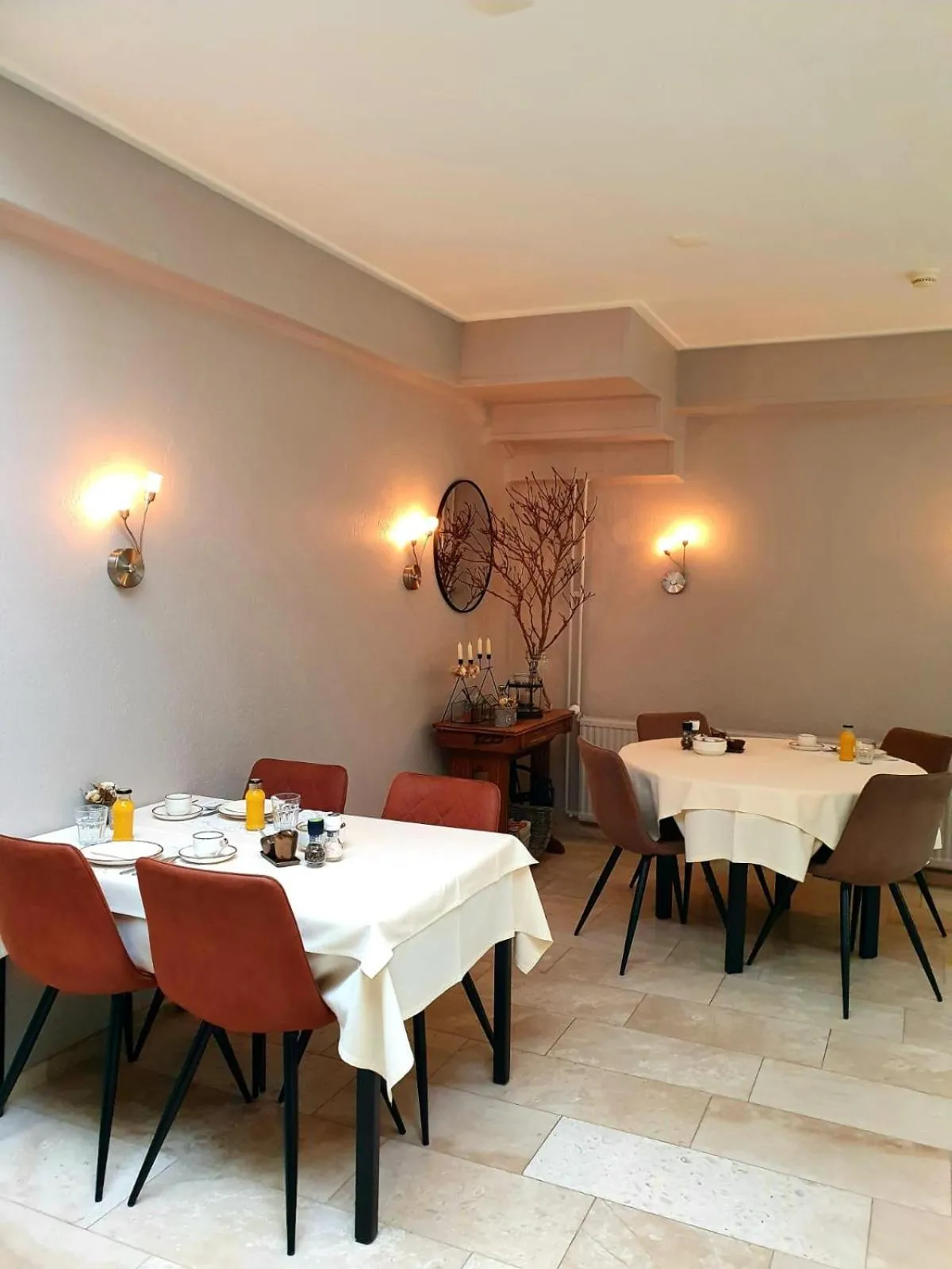Property building in Hotel Pension Oranje