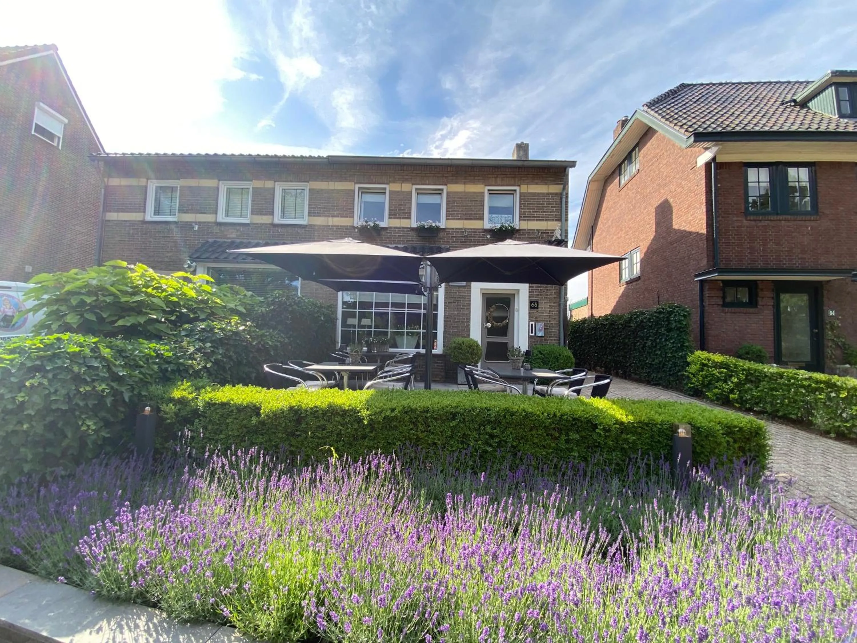 Property building in Hotel Pension Oranje