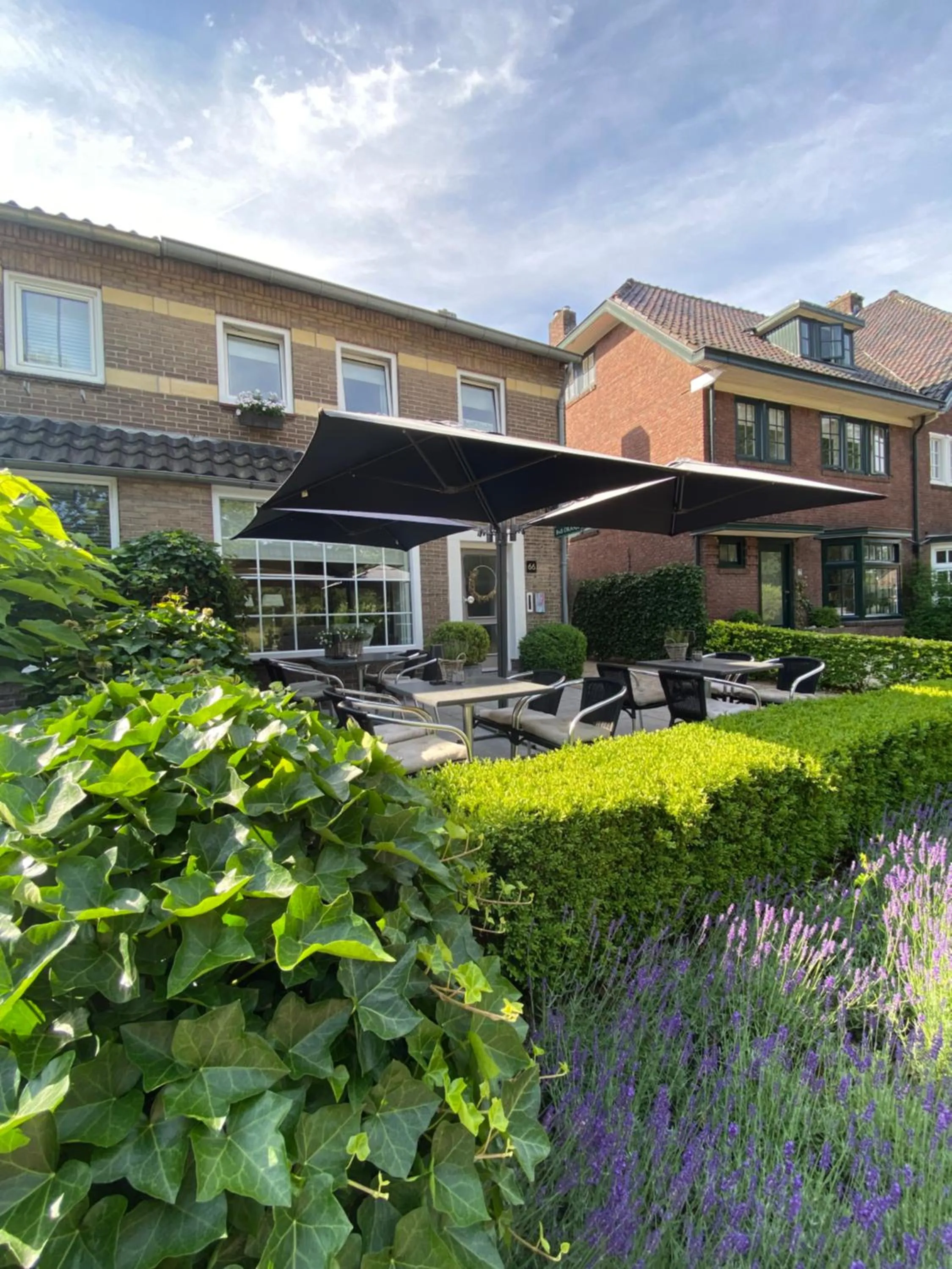 Property building in Hotel Pension Oranje