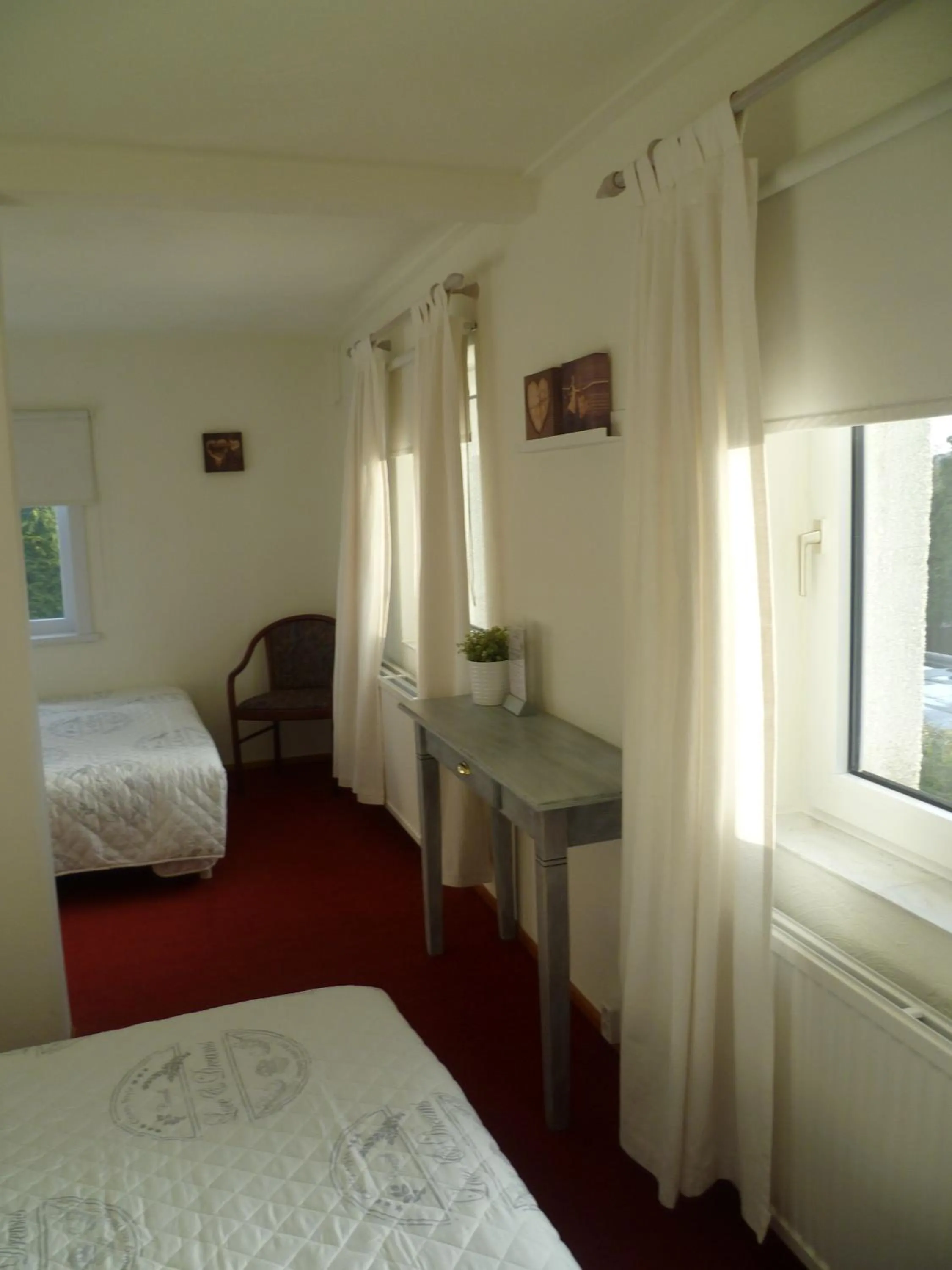 Photo of the whole room, Bed in Hotel Pension Oranje